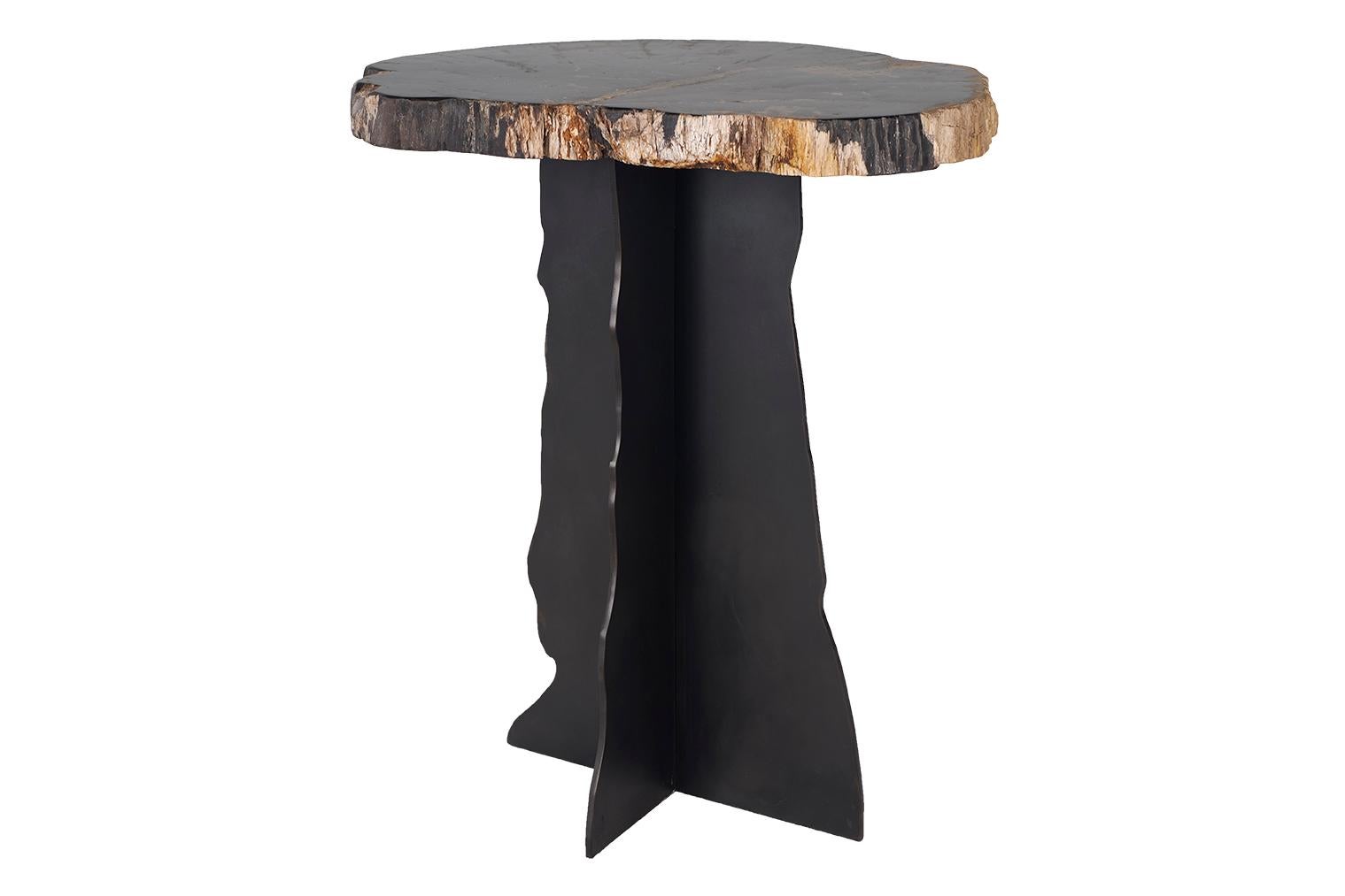 Petrified Wood Top on Free-Hand Ebonized Steel Base End Table In Good Condition For Sale In Dallas, TX