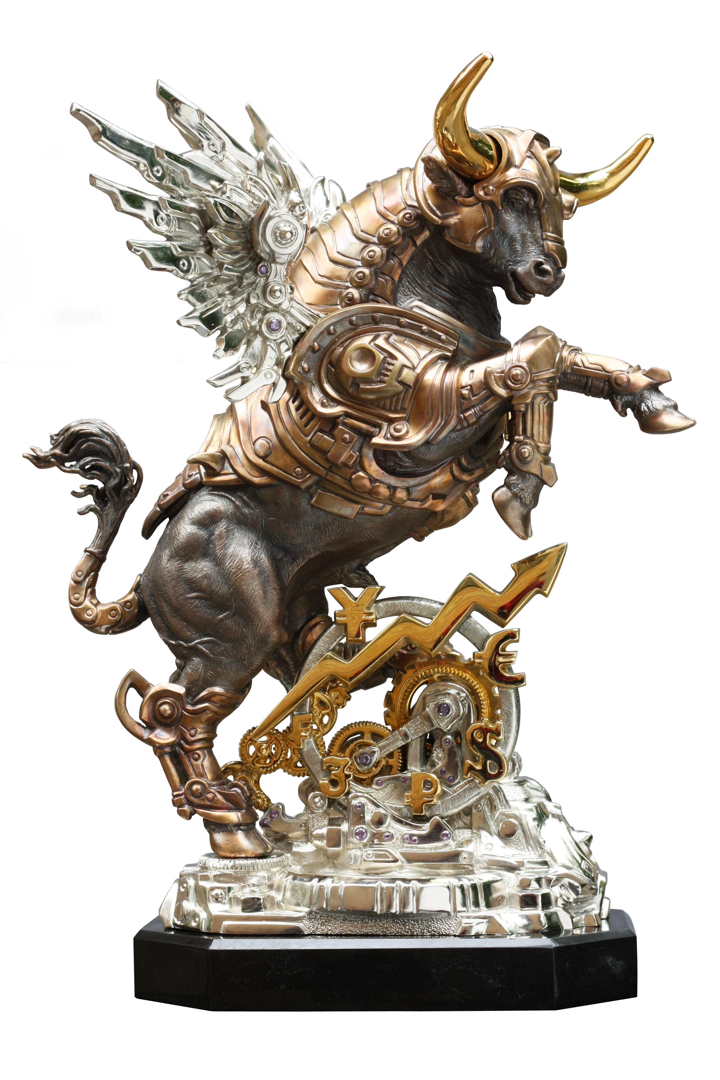 Golden Taurus - Sculpture by  Petro Ozyumenko