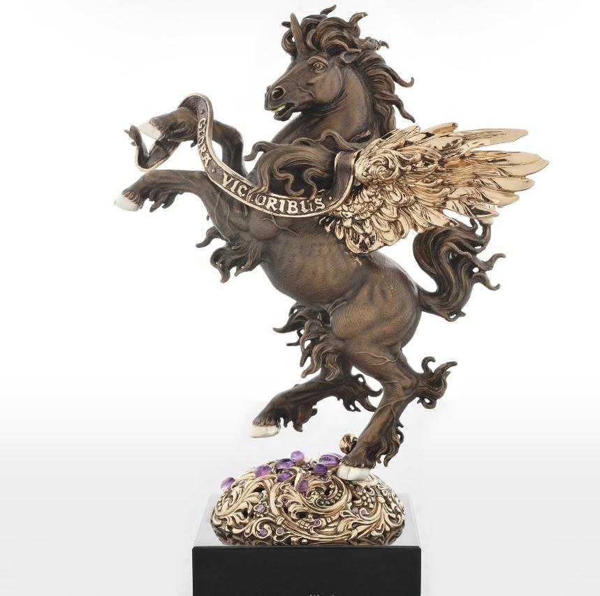 Pegasus - Sculpture by Petro Ozyumenko