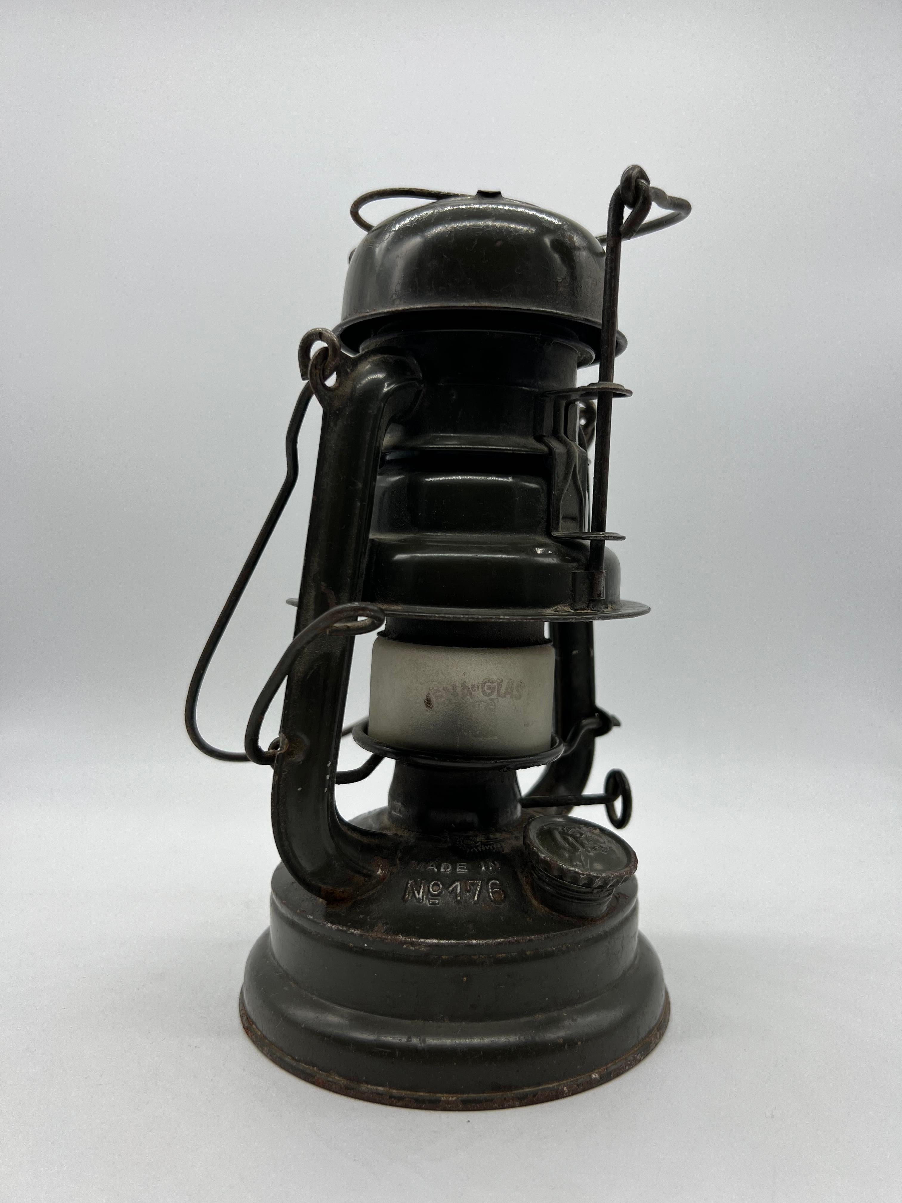 Petroleum Lamp Feuerhand 176 Lantern Jenaer Glass 1
