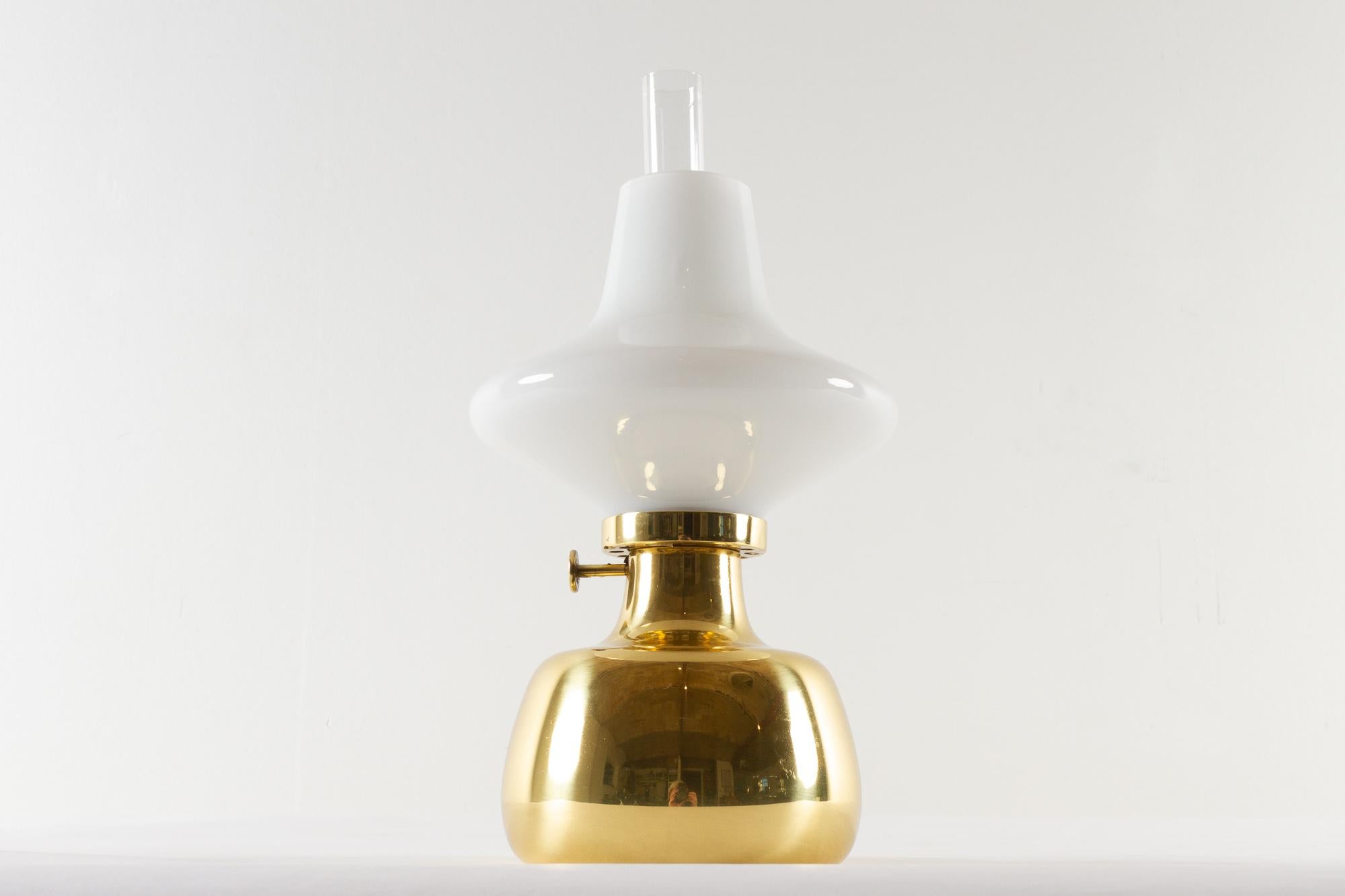 Petronella-Lampe von Henning Koppel für Louis Poulsen, 1960er Jahre im Zustand „Gut“ im Angebot in Asaa, DK