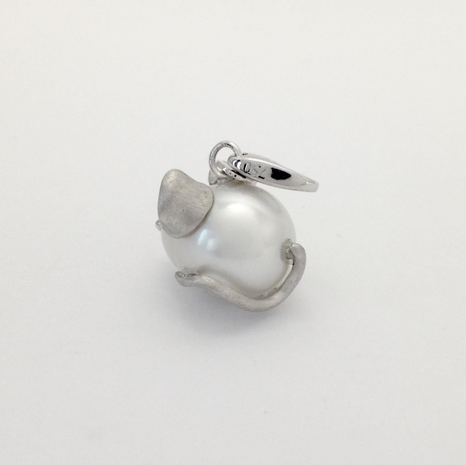 Contemporary Black Diamond White 18 Kt Gold Pearl Pendant/Necklace and Charm Mouse Made in IT For Sale