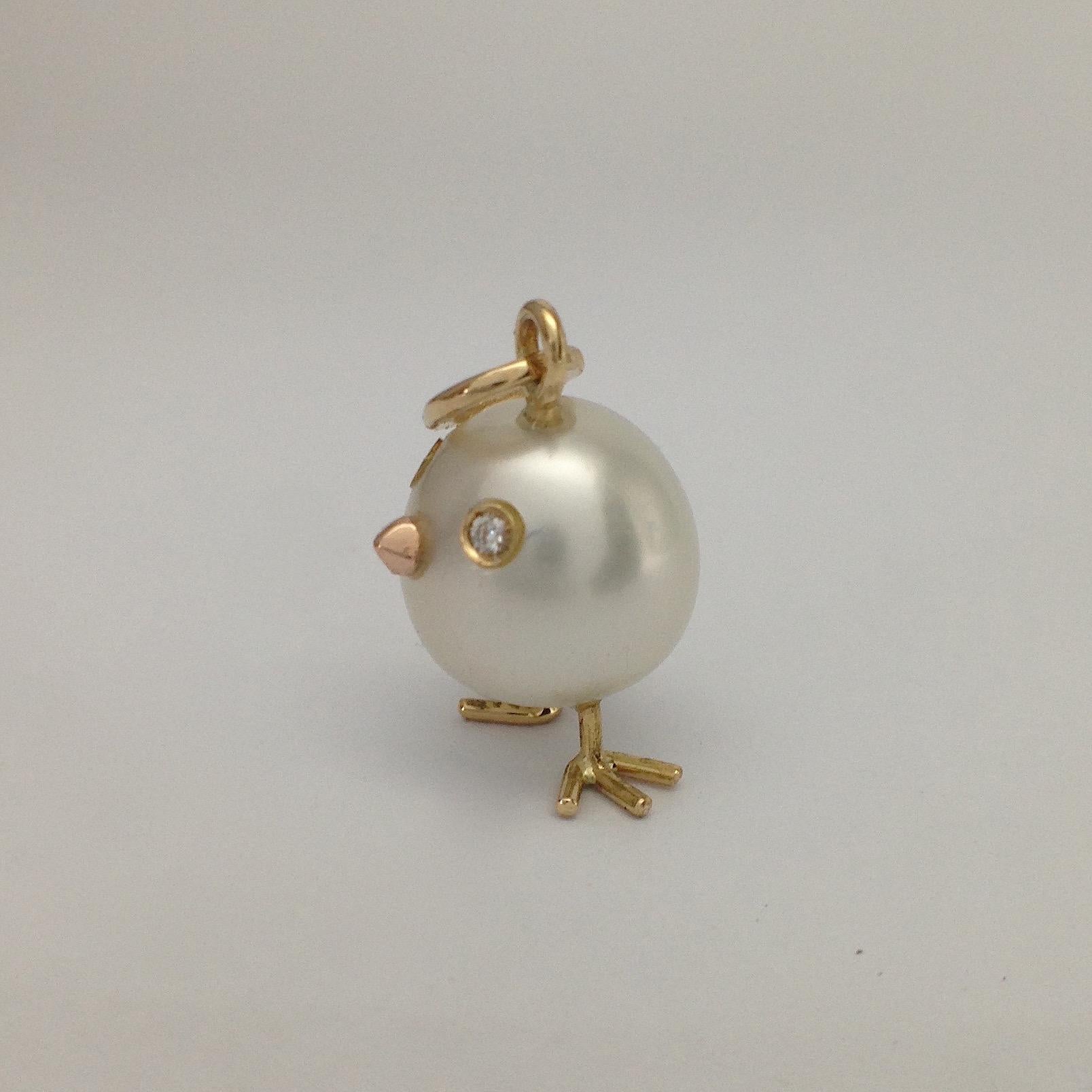 Women's Petronilla Chick Australian Pearl White Diamond 18 Kt Gold Pendant Necklace