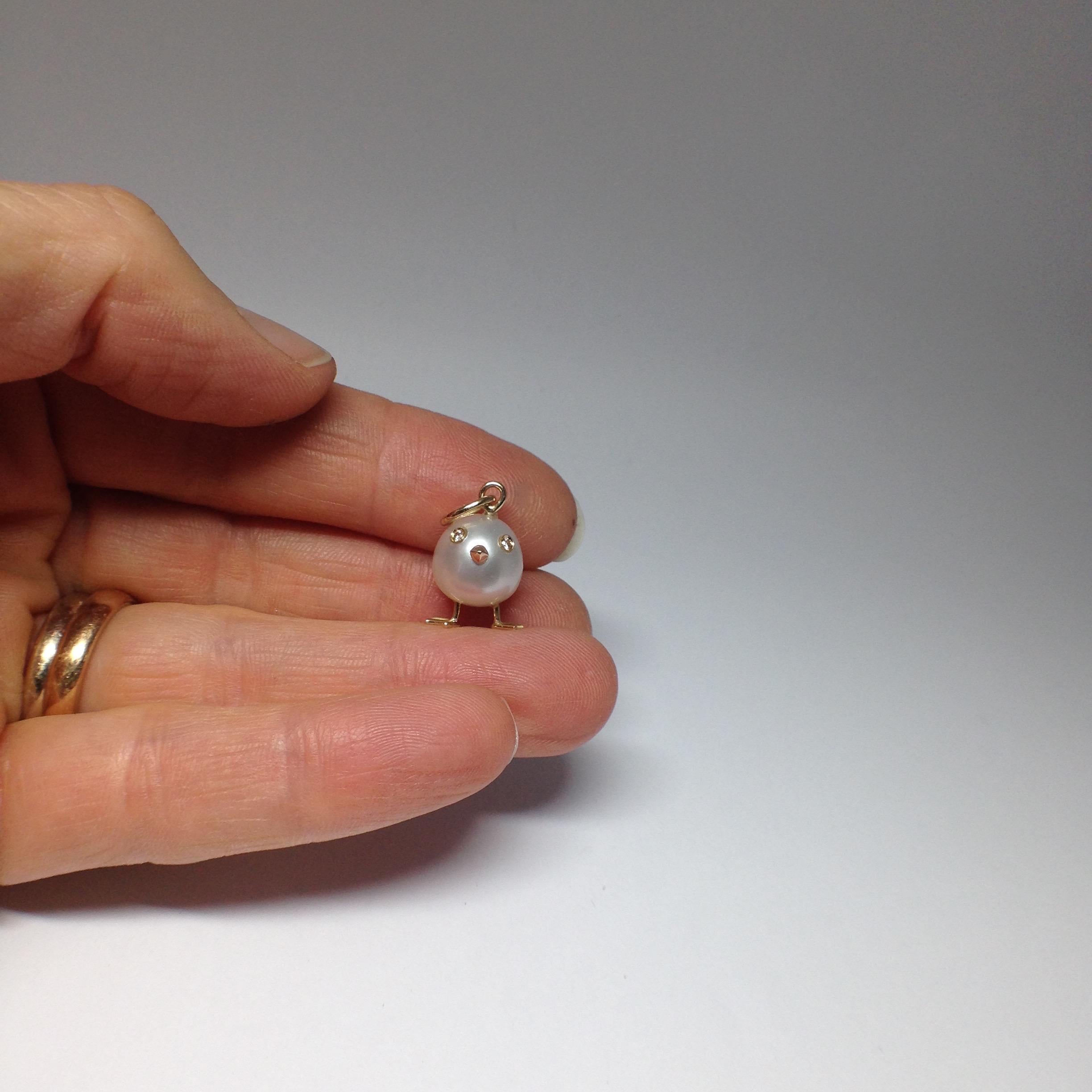 Petronilla Chick Australian Pearl White Diamond 18 Kt Gold Pendant Necklace 4