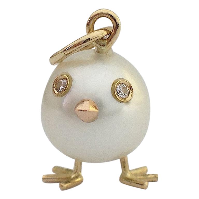 Petronilla Chick Australian Pearl White Diamond 18 Kt Gold Pendant Necklace