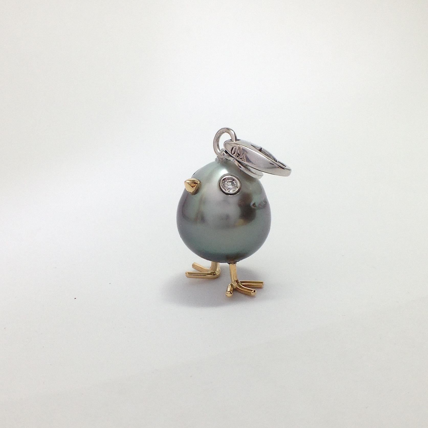 Chick Pearl White Diamond 18 Karat Gold Pendant/Necklace or Charm In New Condition In Bussolengo, Verona