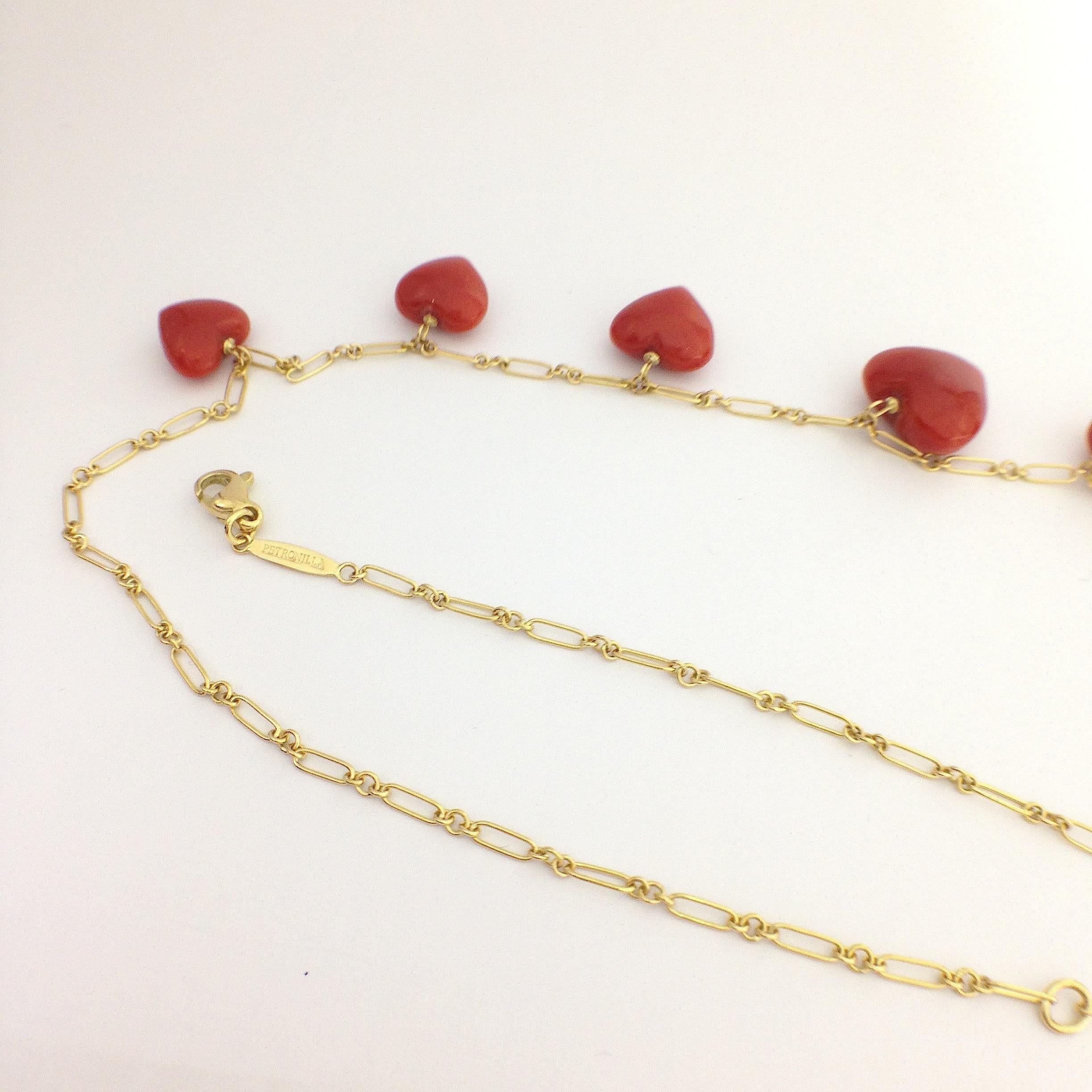 Petronilla Red Coral Heart Necklace Handmade in Italy 18 Karat Gold In New Condition In Bussolengo, Verona