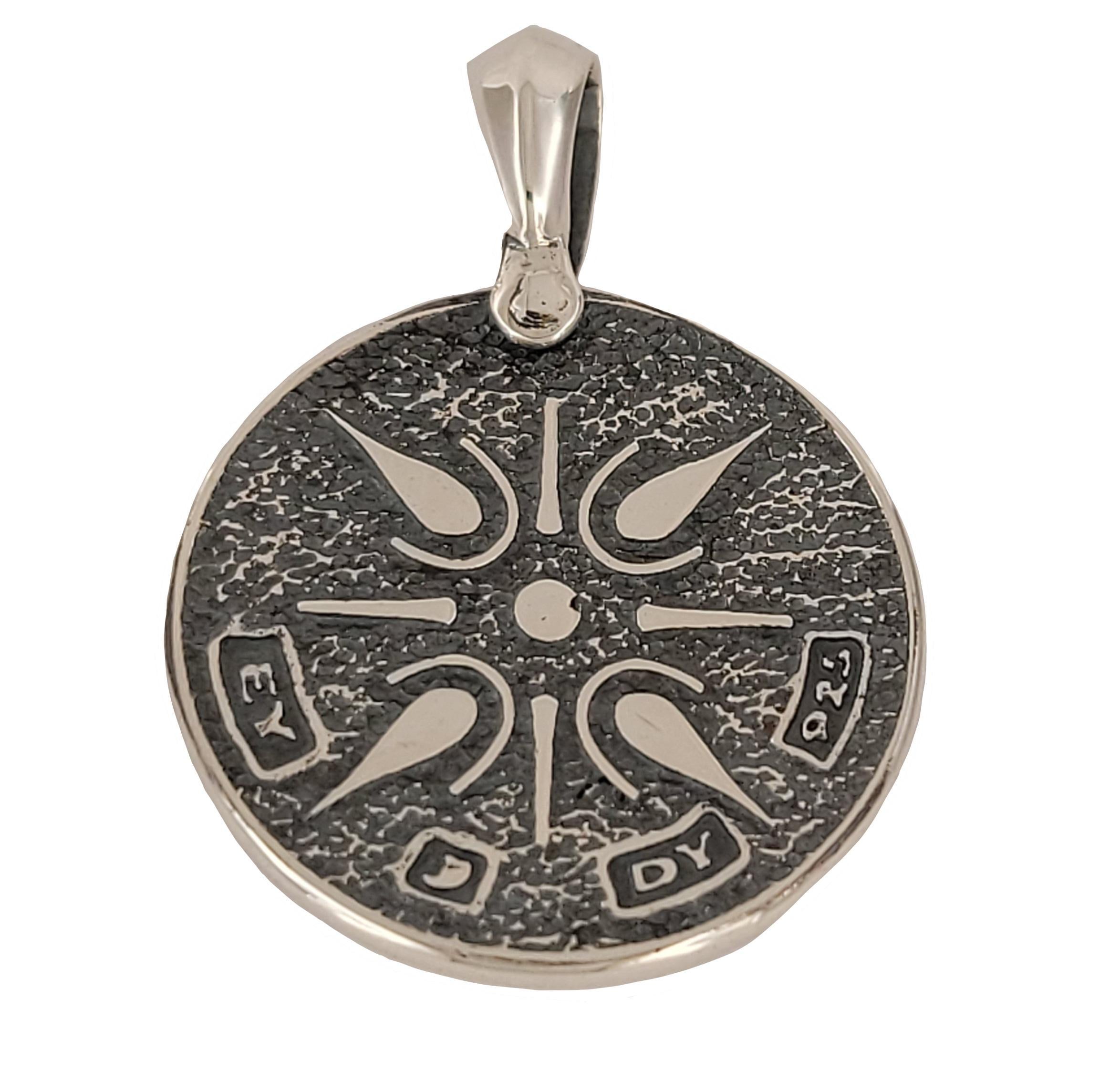 Uomo Petrvs  Amuleto con moneta di leone in argento sterling in vendita