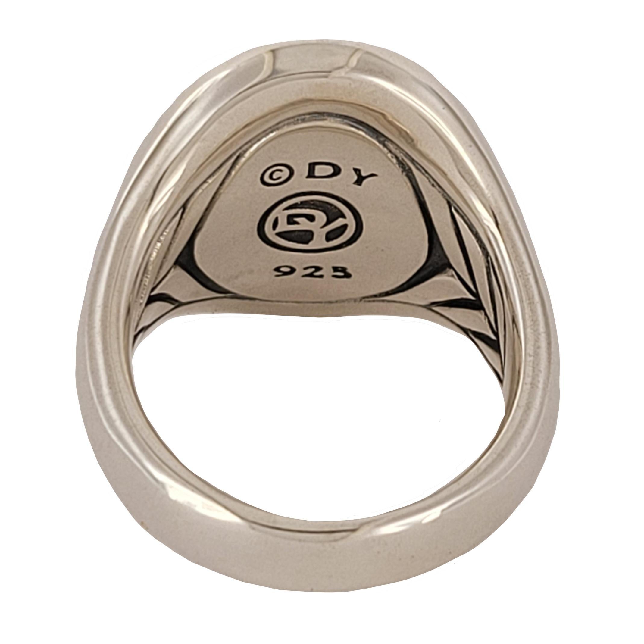 Petrvs Wolf Signet Ring Sterling Silver, 21.5mm In New Condition For Sale In New York, NY