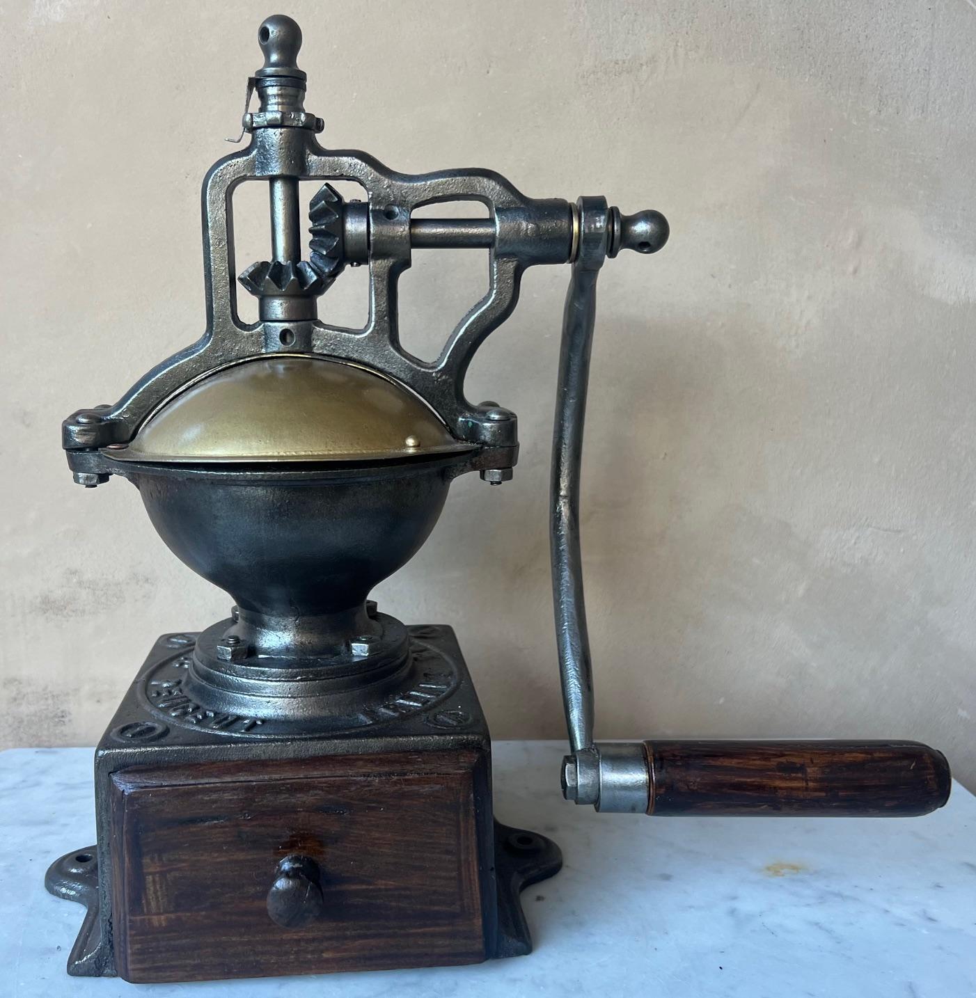 Macinacaffè Peugeot Freres in ghisa, anni 1880 in vendita 2