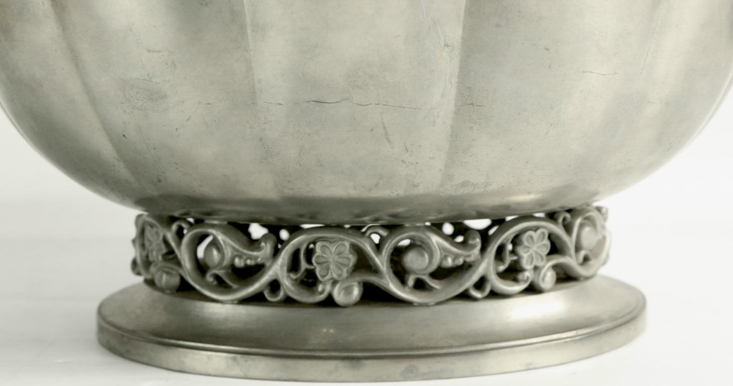 pewter bowl with handle