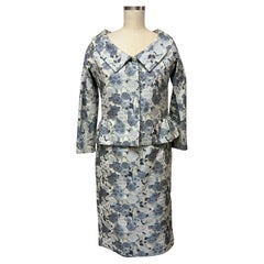 Tuta con gonna floreale originale in peltro, blu, nero e bianco