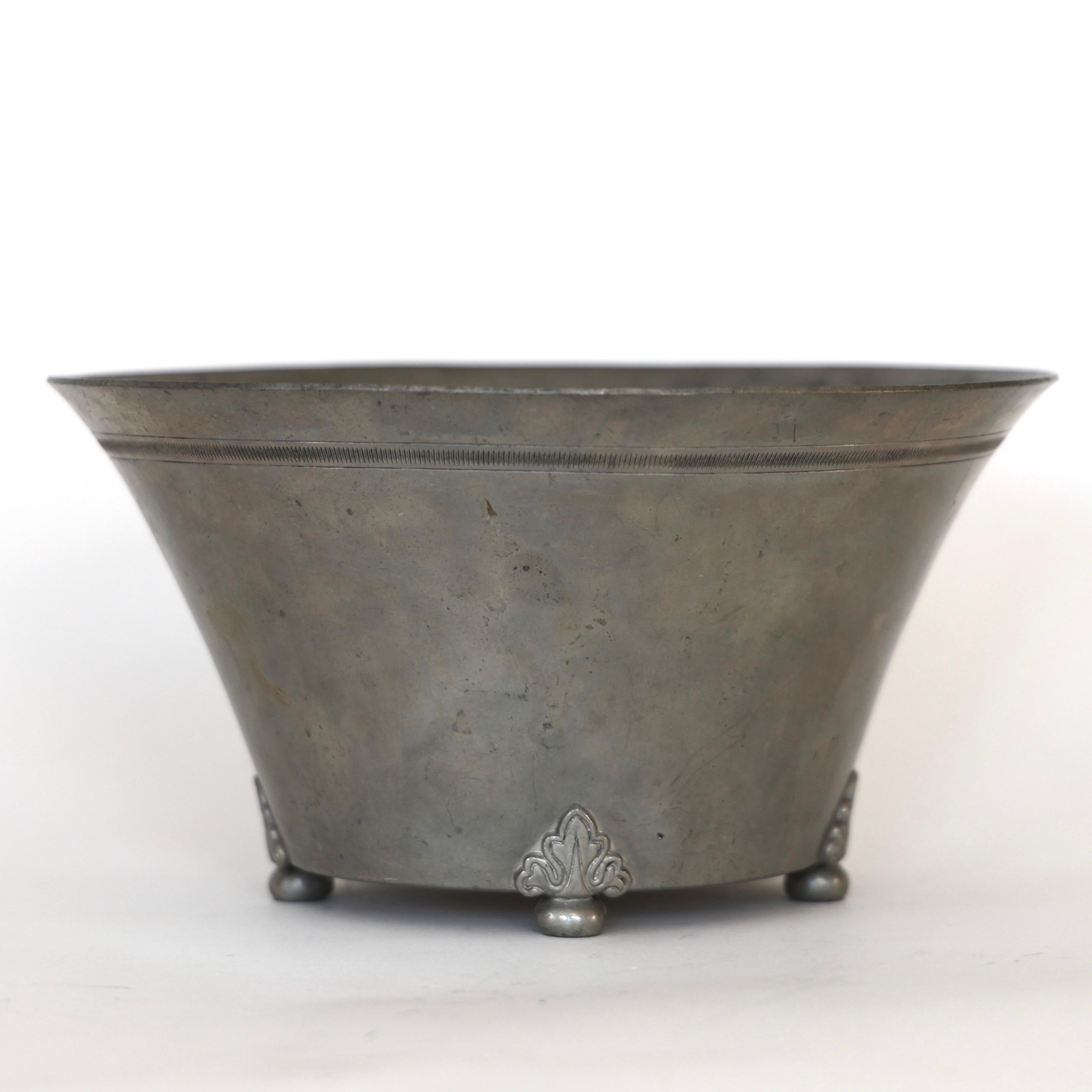 Pewter Bowl by Just Andersen, 1930s, Denmark In Fair Condition For Sale In Værløse, DK