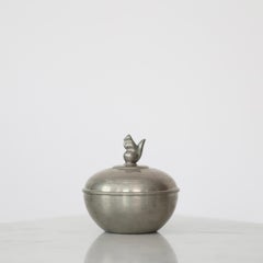 Zinndose mit Eichhörnchen, entworfen von Just Andersen, 1920er Jahre, Dänemark