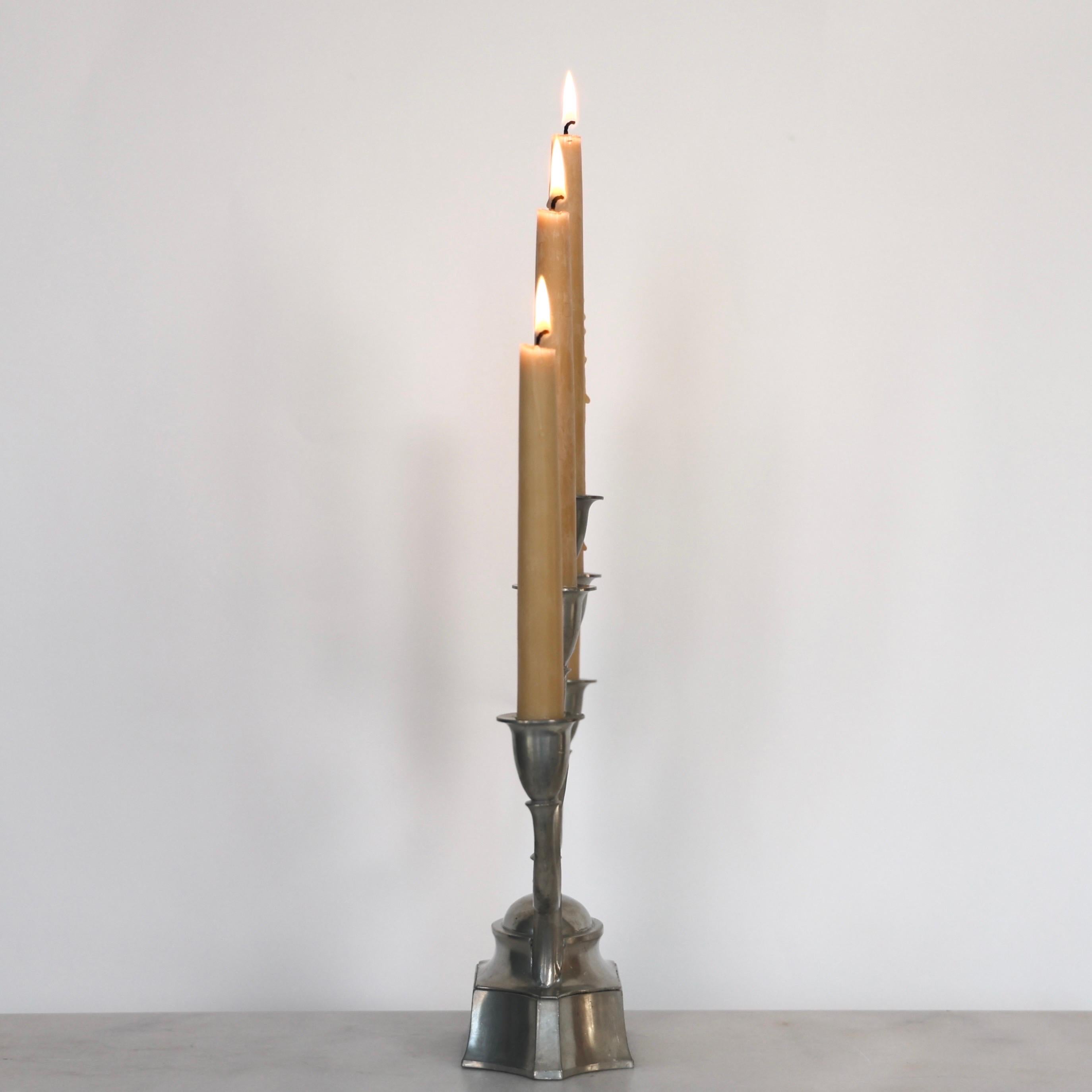 Candelabro in peltro di Just Andersen, anni '20, Danimarca In condizioni discrete in vendita a Værløse, DK