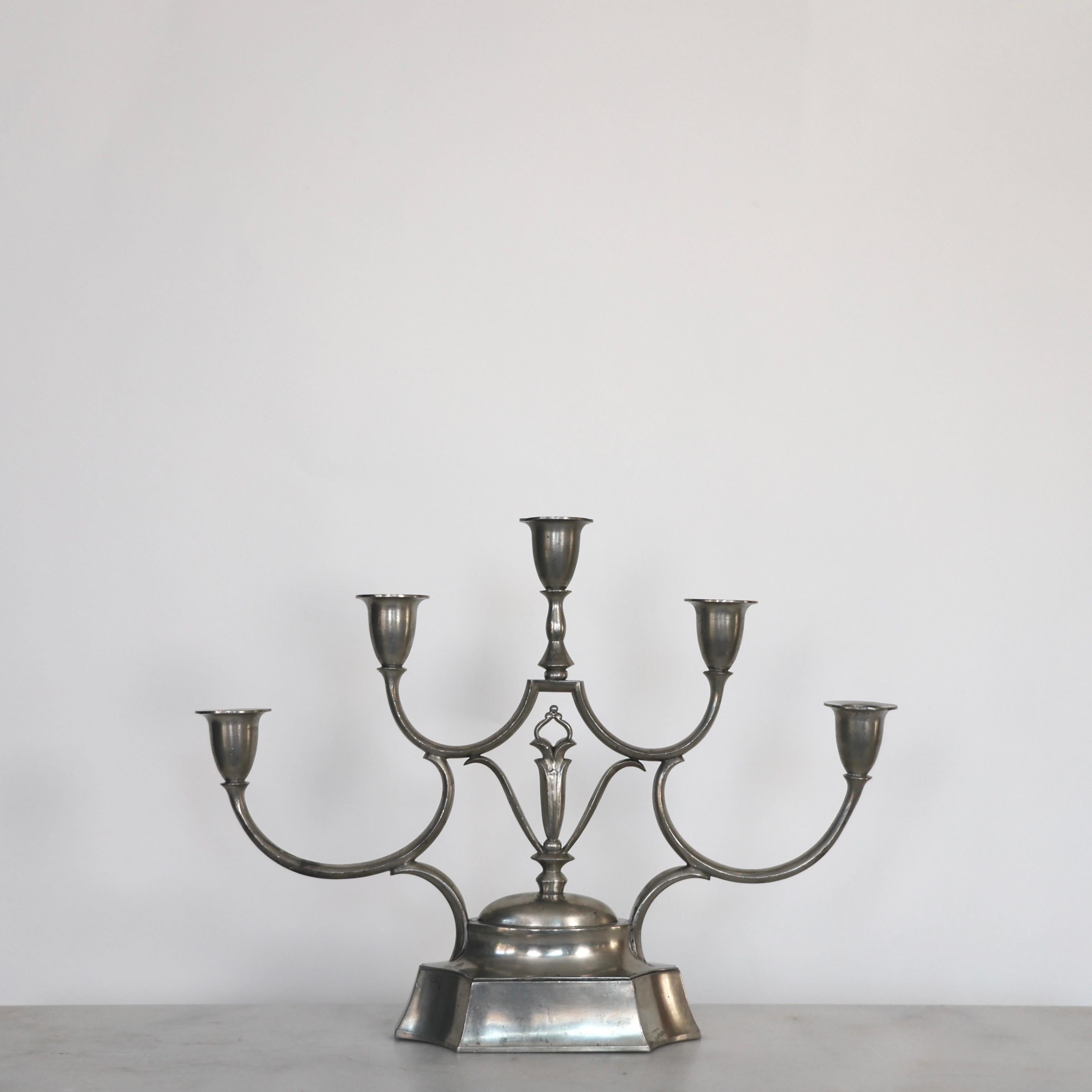 Inizio XX secolo Candelabro in peltro di Just Andersen, anni '20, Danimarca in vendita