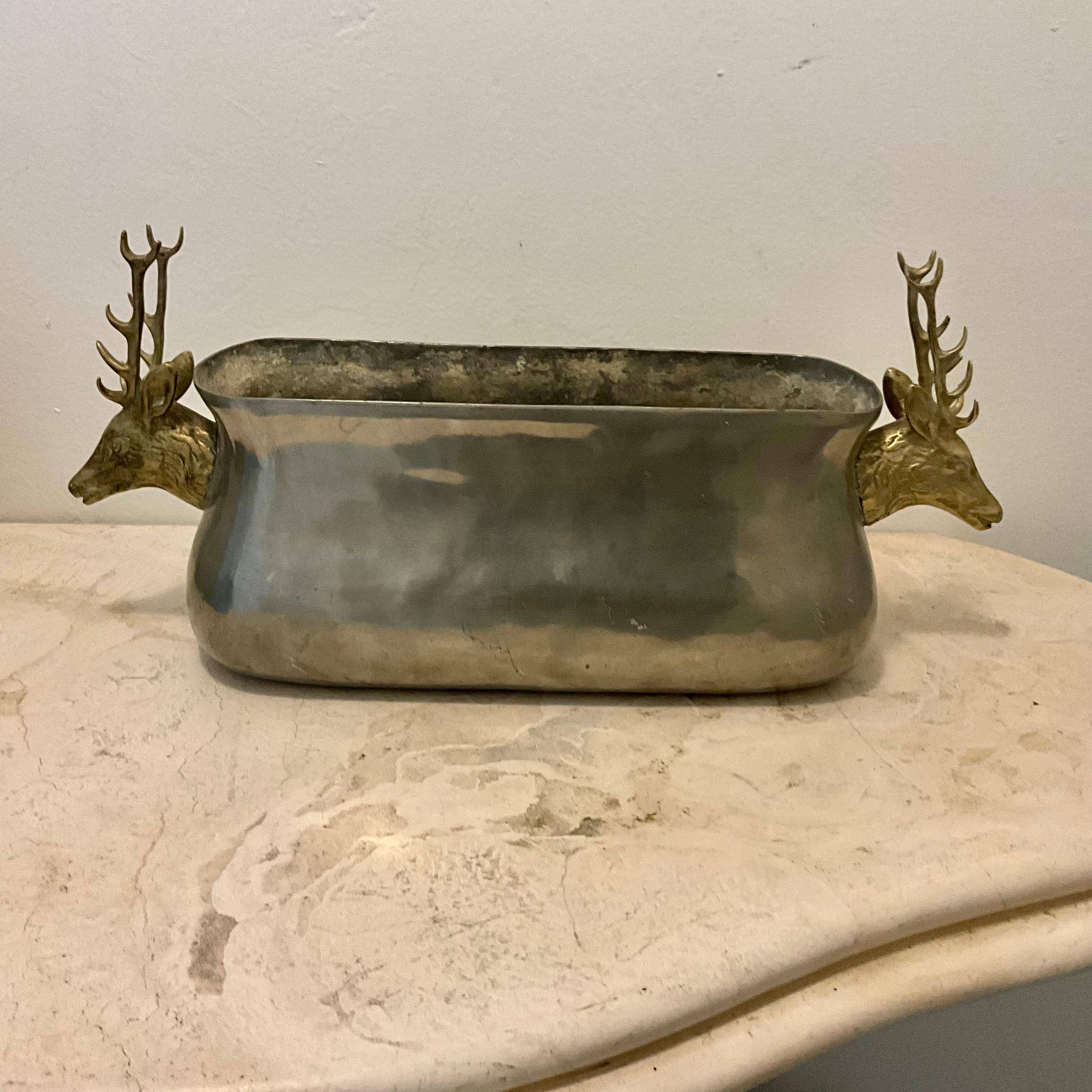 Portugais Centre de table en étain avec poignées en cerf en laiton par De Quevedo & De Campos pour Valenti en vente