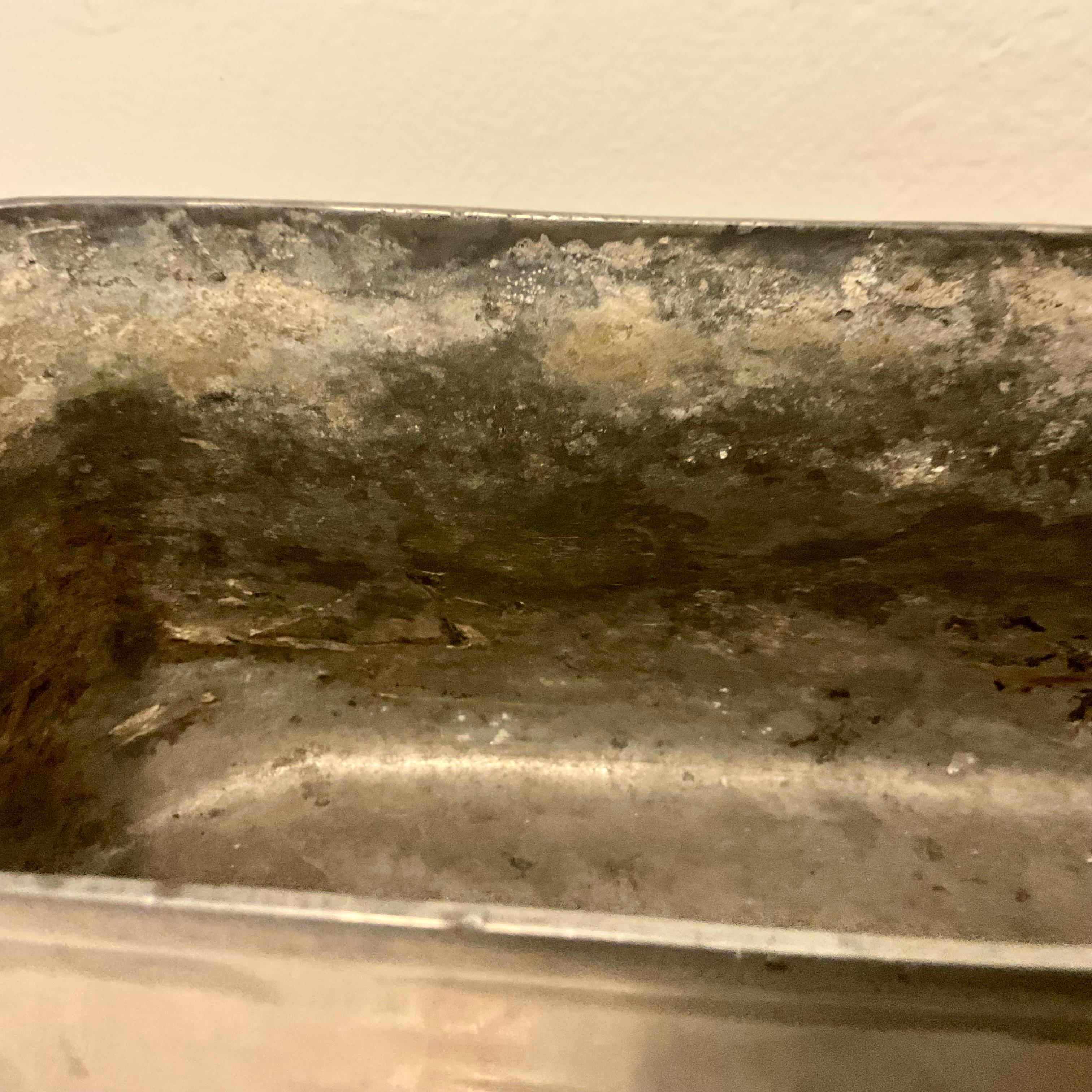 Laiton Centre de table en étain avec poignées en cerf en laiton par De Quevedo & De Campos pour Valenti en vente