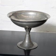 Schale aus Zinn im Chalice-Stil von Just Andersen