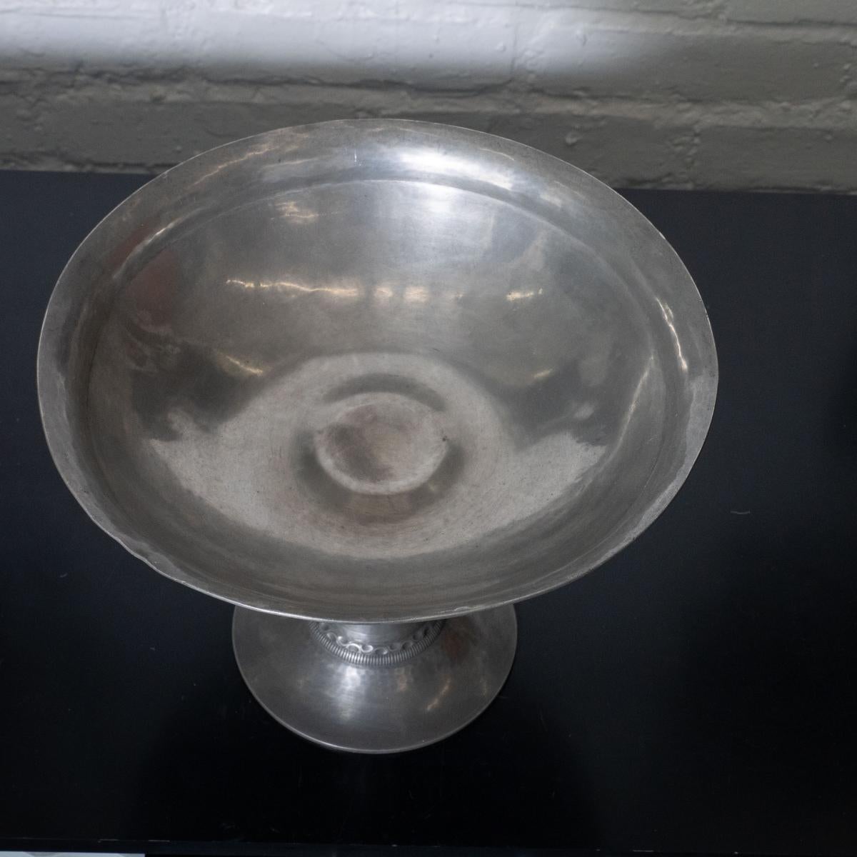 Bol de style chalice en étain de Just Andersen en vente 1