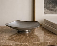 Ciotola con piede in peltro di Svenskt Tenn, Svezia, 1956