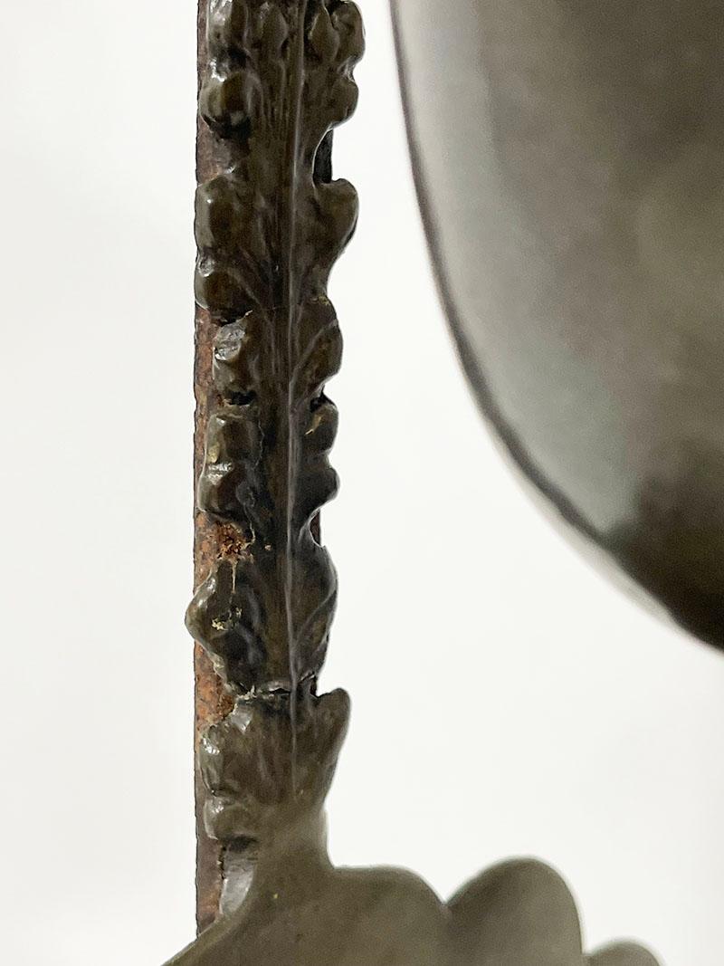 Pewter fountain and basin with a scene of Saint George and the dragon For Sale 6