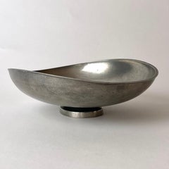 Pewter fruit bowl designed by Edvin Ollers, Sweden. Mid-20th Century