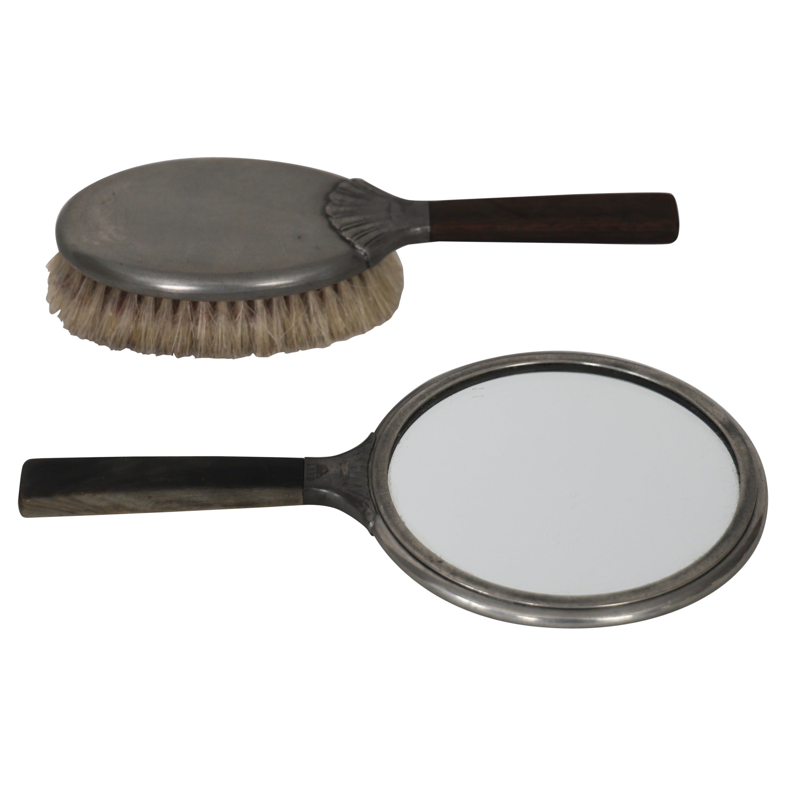 Miroir à main et pinceau en étain par Just Andersen, années 1920, Danemark