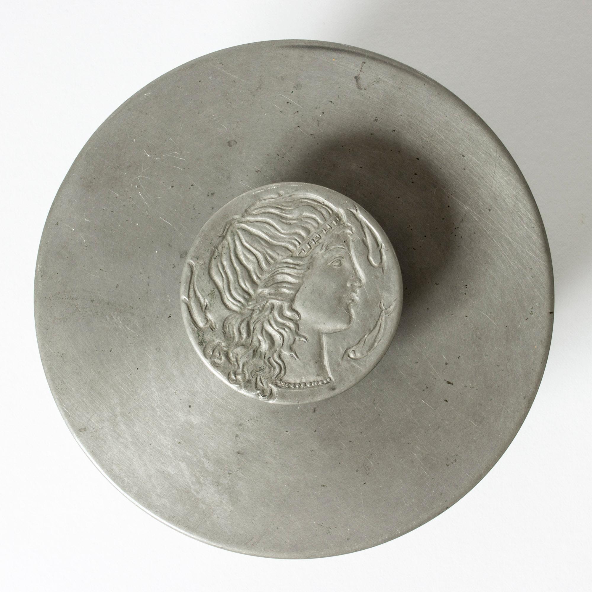 Scandinavo moderno Vaso in peltro di Oscar Antonsson, Svezia, 1938 in vendita