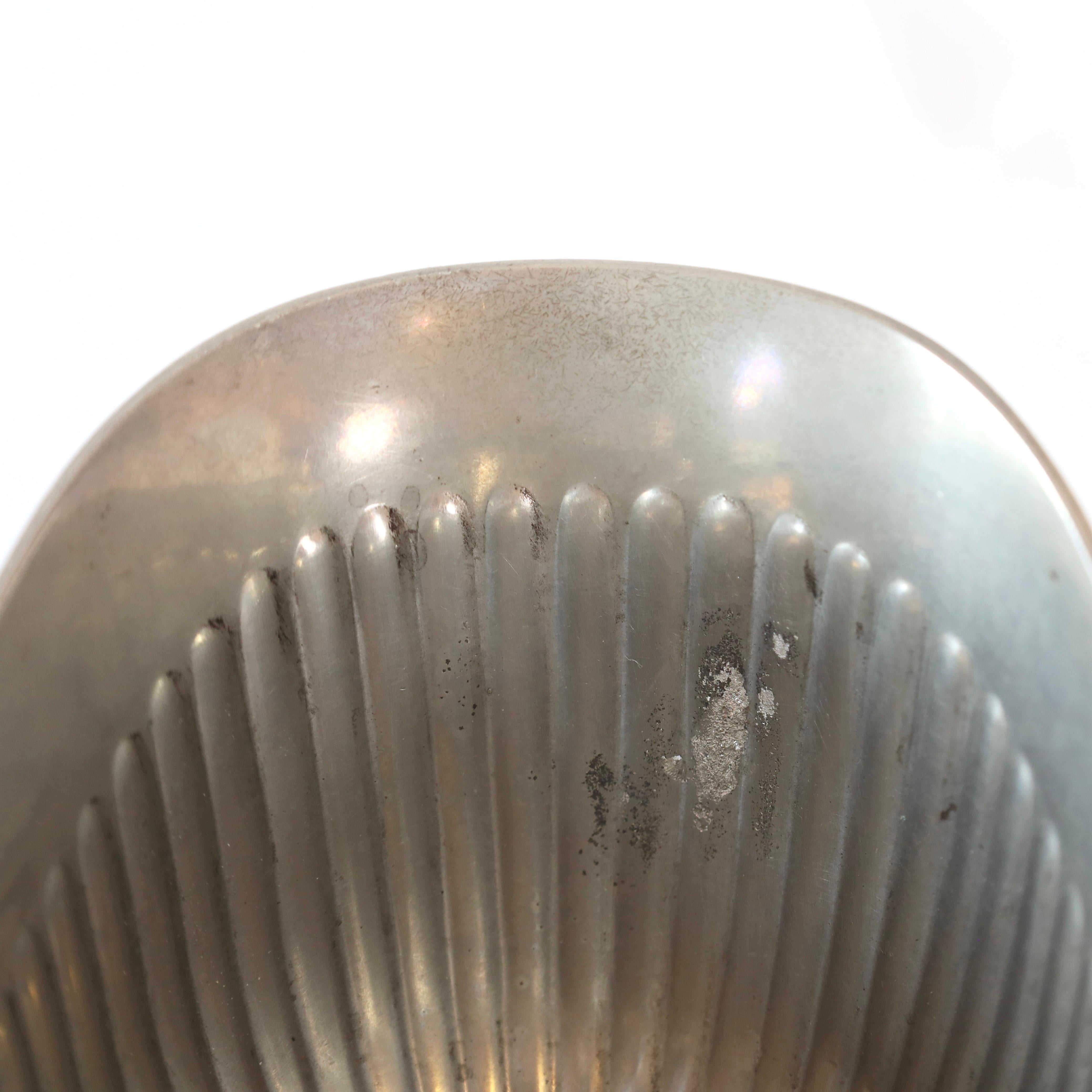 Jardinière en étain par Ellen Schlanbusch pour Just Andersen, années 1950, Danemark en vente 8