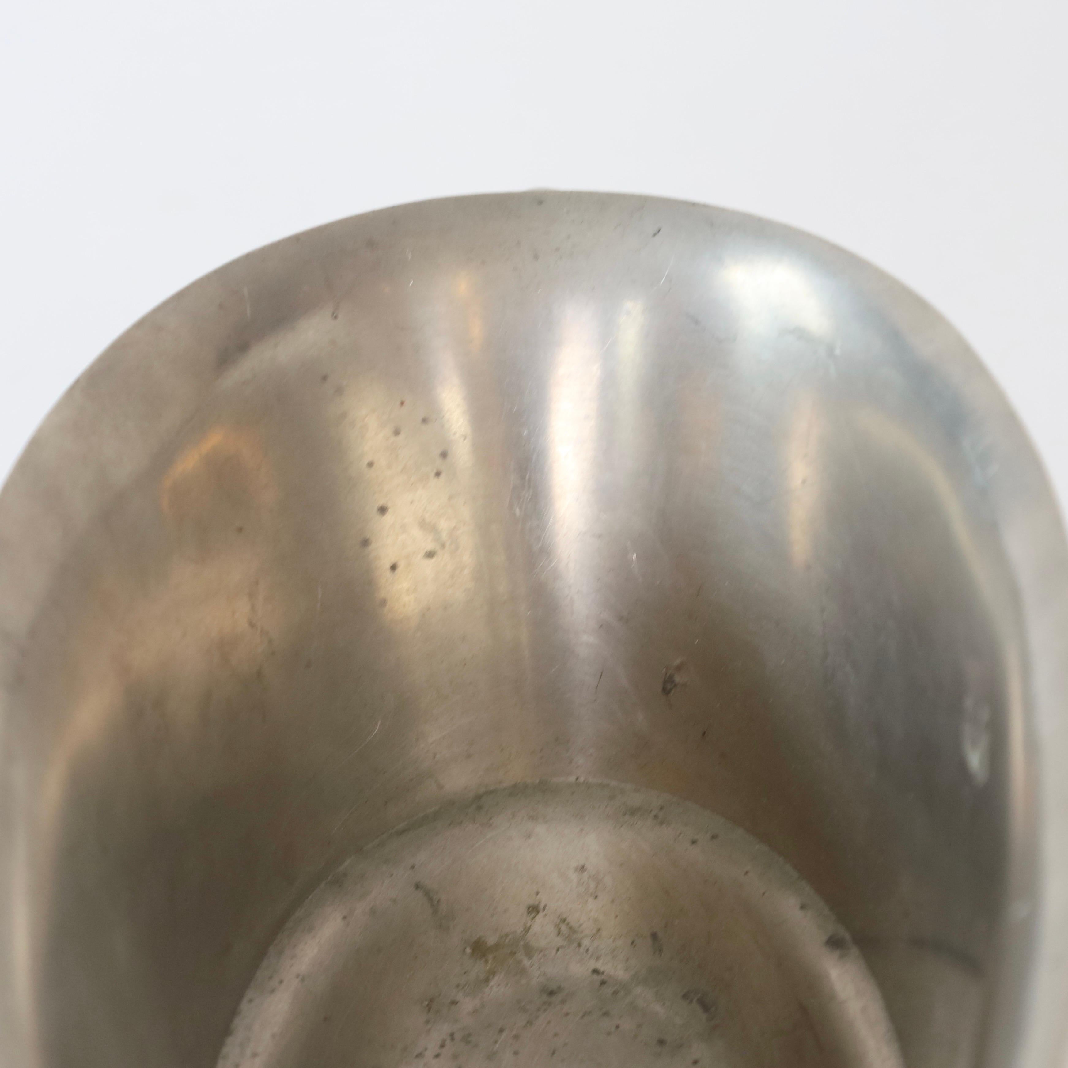 Jardinière en étain par Just Andersen, années 1920, Danemark en vente 3