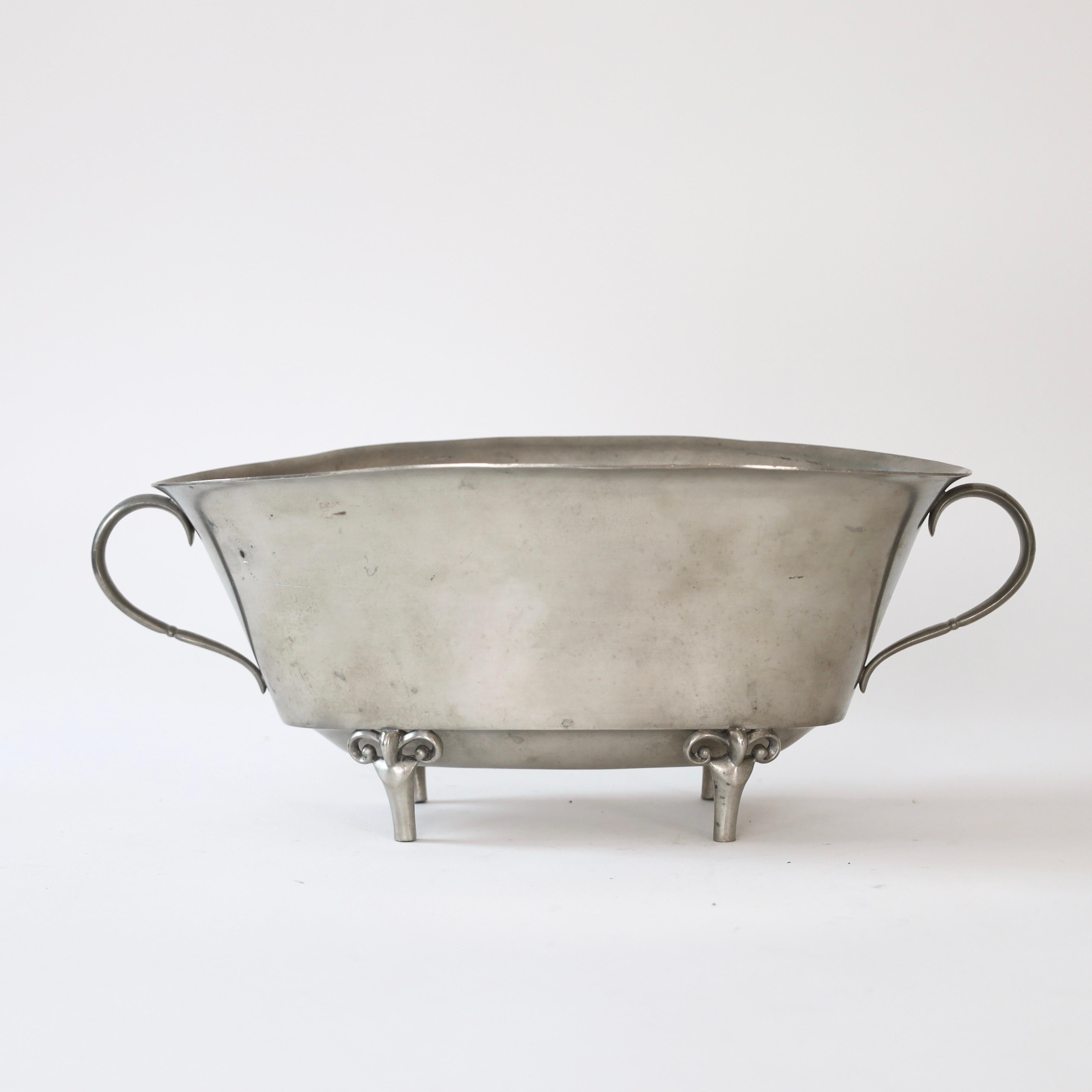 Jardinière en étain par Just Andersen, années 1920, Danemark Bon état - En vente à Værløse, DK