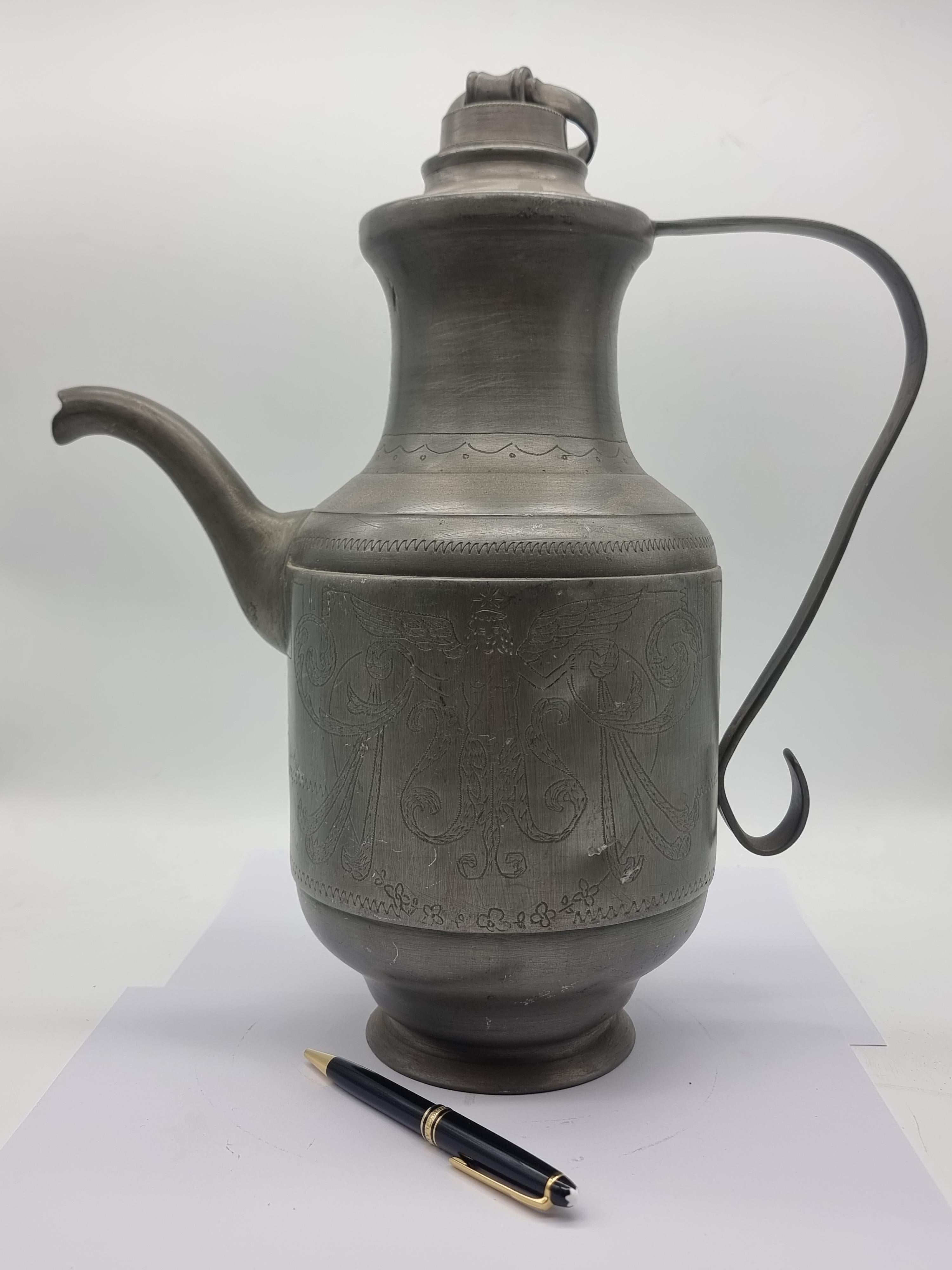 Pichet en étain / Can Art Nouveau Etain Tin Pitcher Bon état - En vente à Berlin, DE