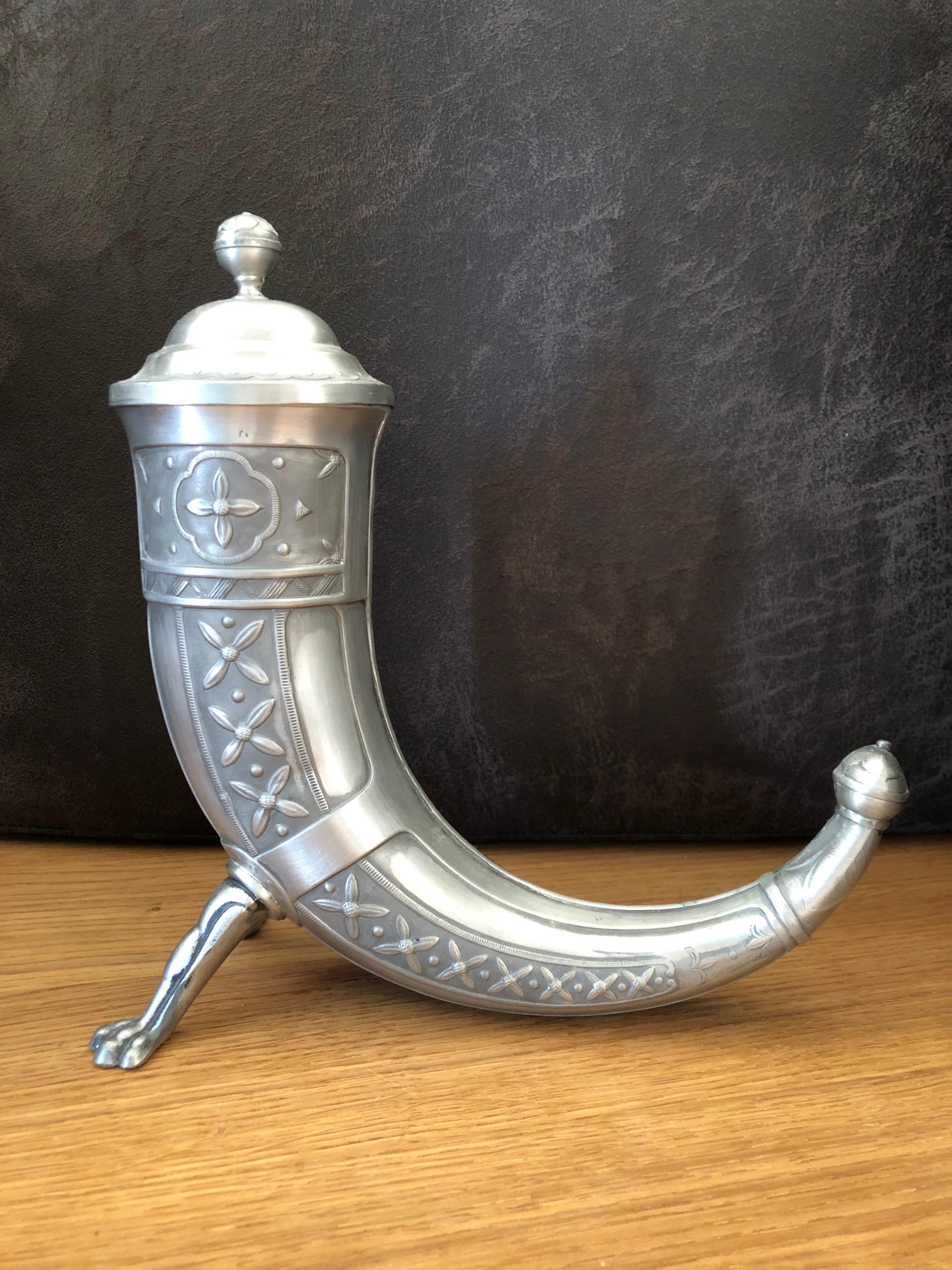Pewter Norwegian Viking Drinking Horn/Goblet In Good Condition For Sale In Asker, 30