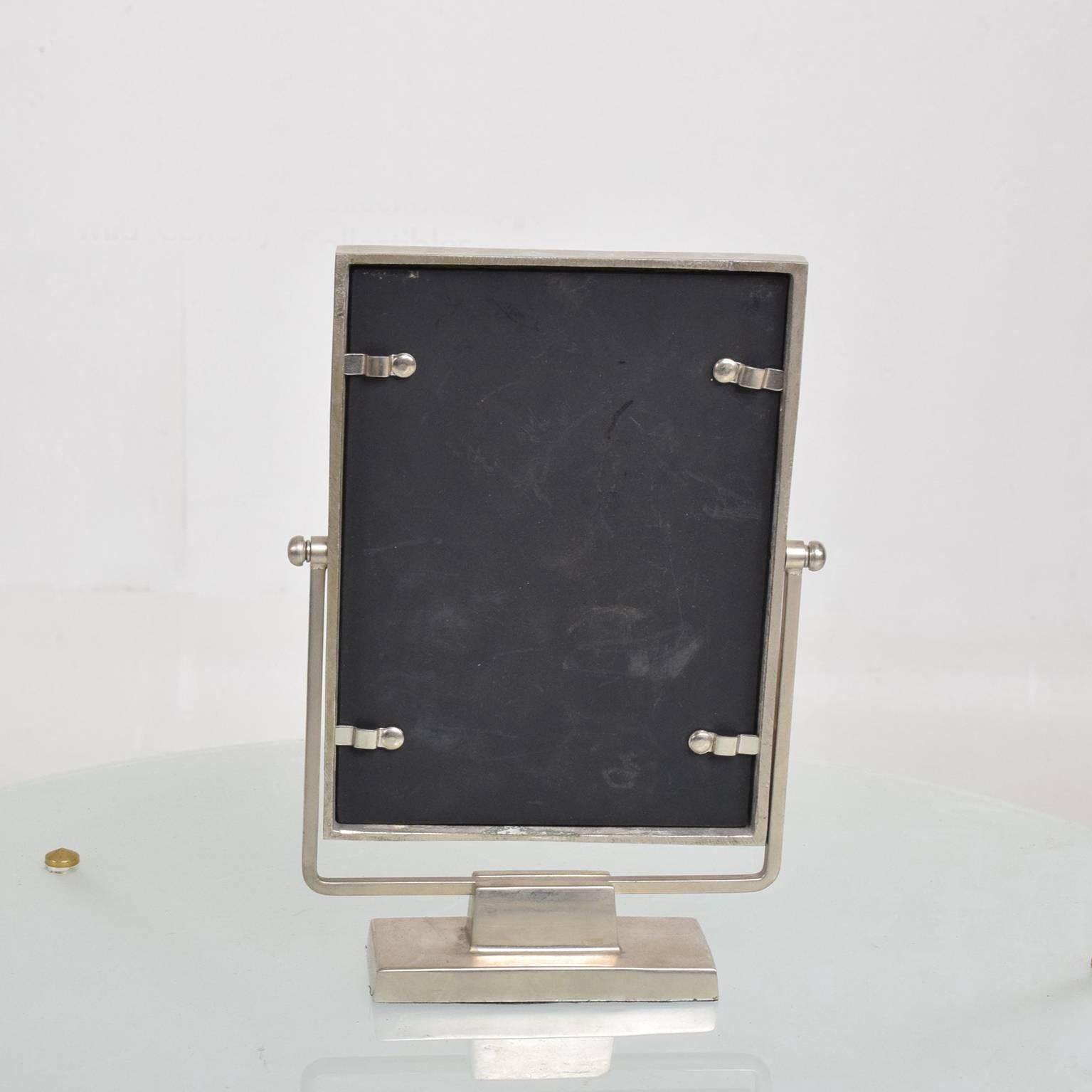 antique style picture frames