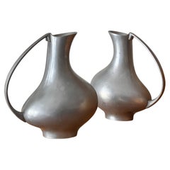 Jarras de peltre al estilo de Henning Koppel