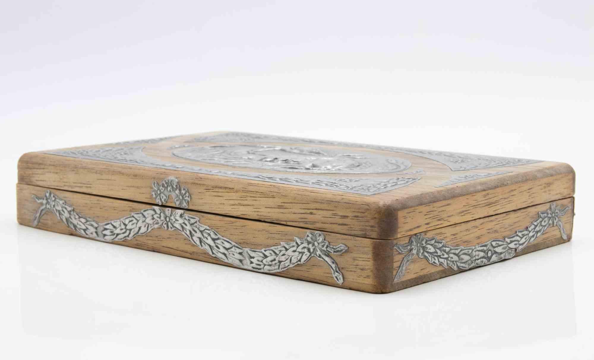 Pewter rectangular box realized in the eary 20th century

Very good condition.