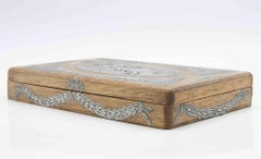 Boîte rectangulaire en étain, Italie, début du 20e siècle