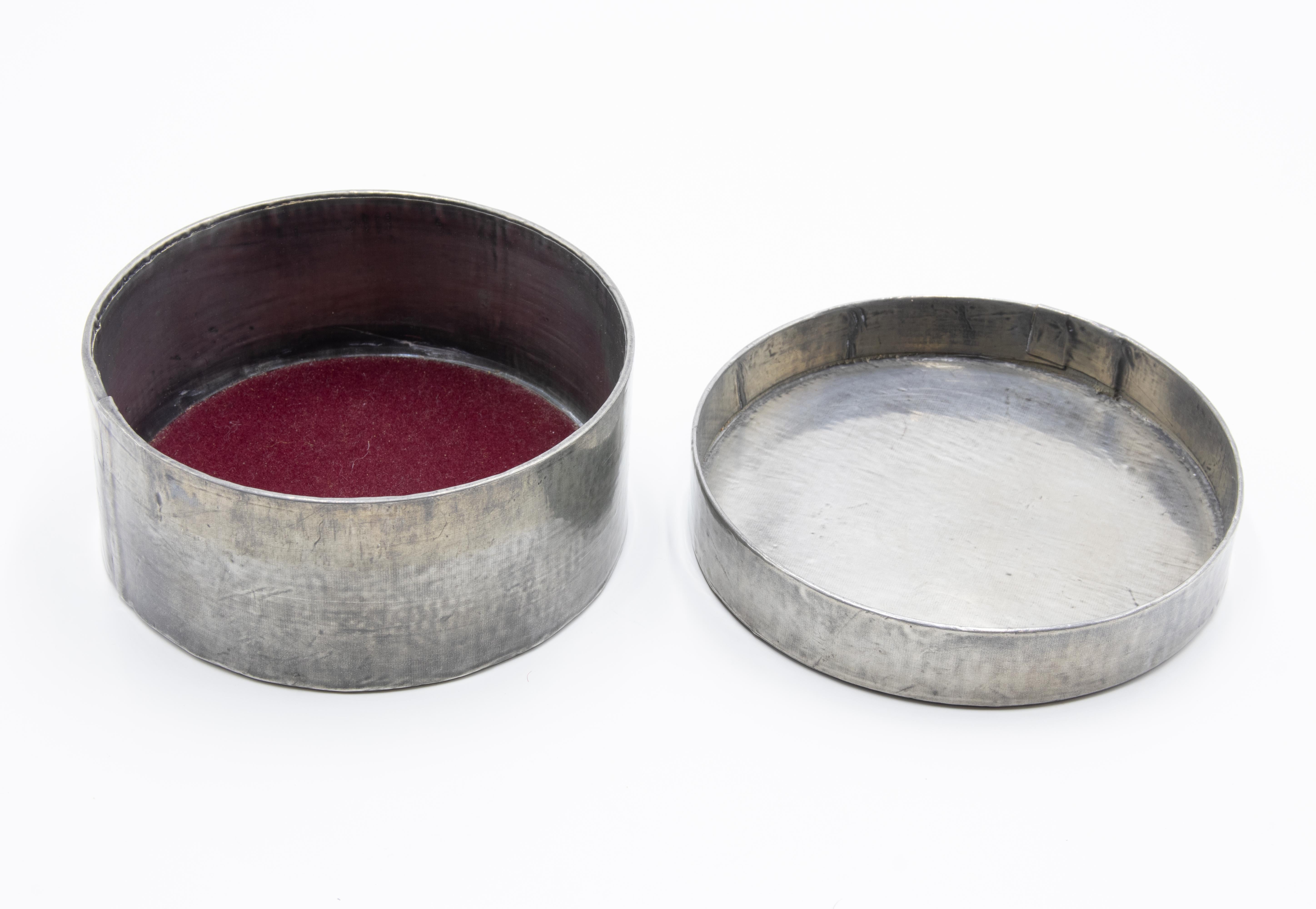 Pewter Round Box, Italy, Early 20th Century For Sale 1