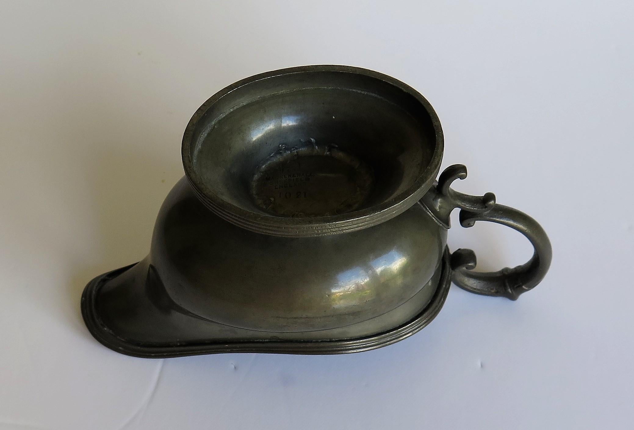 Pewter Sauce Boat by Walker & Hall of Sheffield Fully Stamped, Late 19th Century For Sale 7