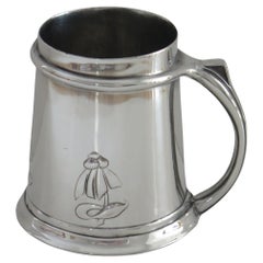 Zinn Tankard entworfen von Archibald Knox für Liberty Tudric Nr. 053, um 1902