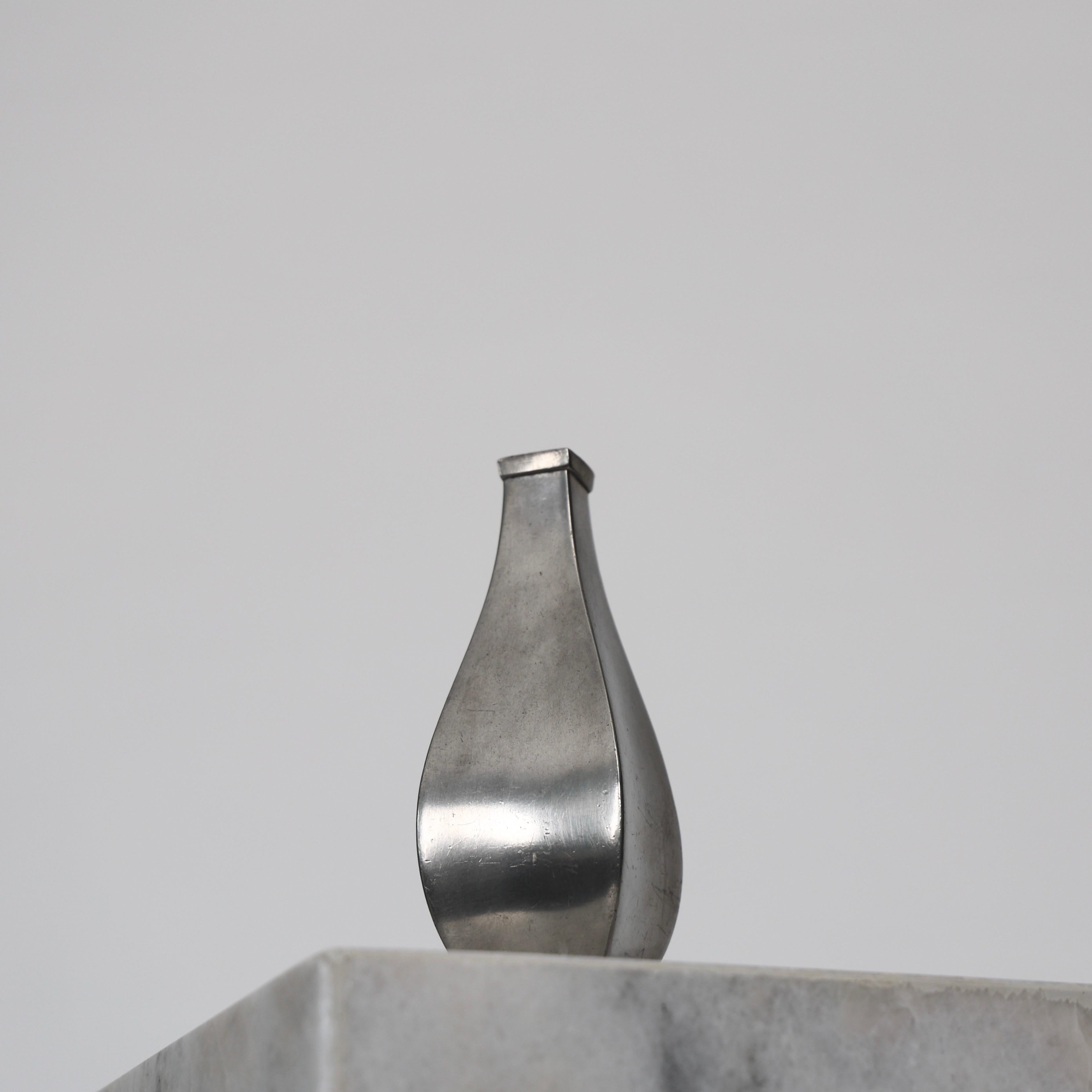 Peltro Vaso in peltro disegnato da Ellen Schlanbush per Just Andersen, anni '50, Danimarca in vendita