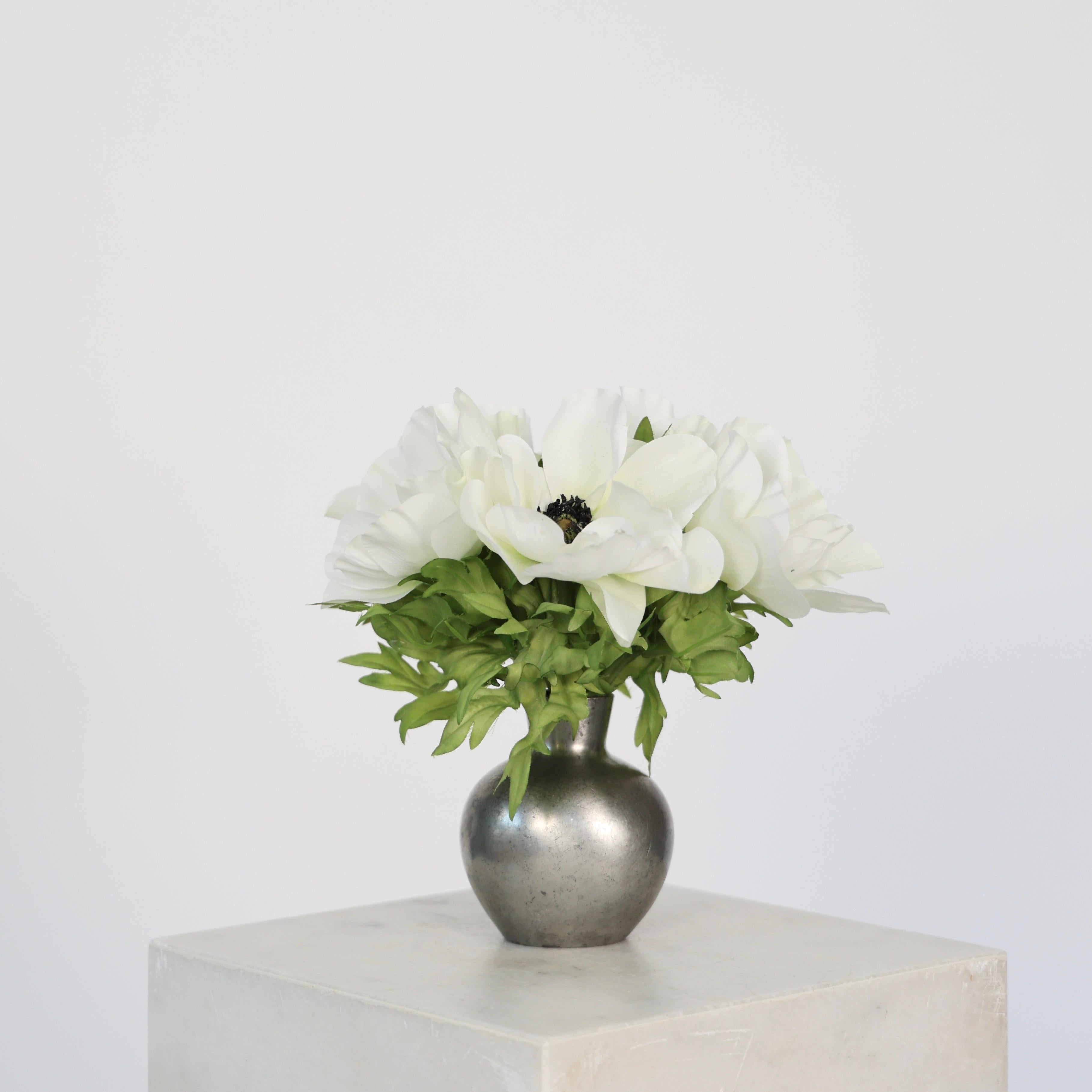 Art Déco Vaso in peltro di Just Andersen, anni '1920, Danimarca in vendita