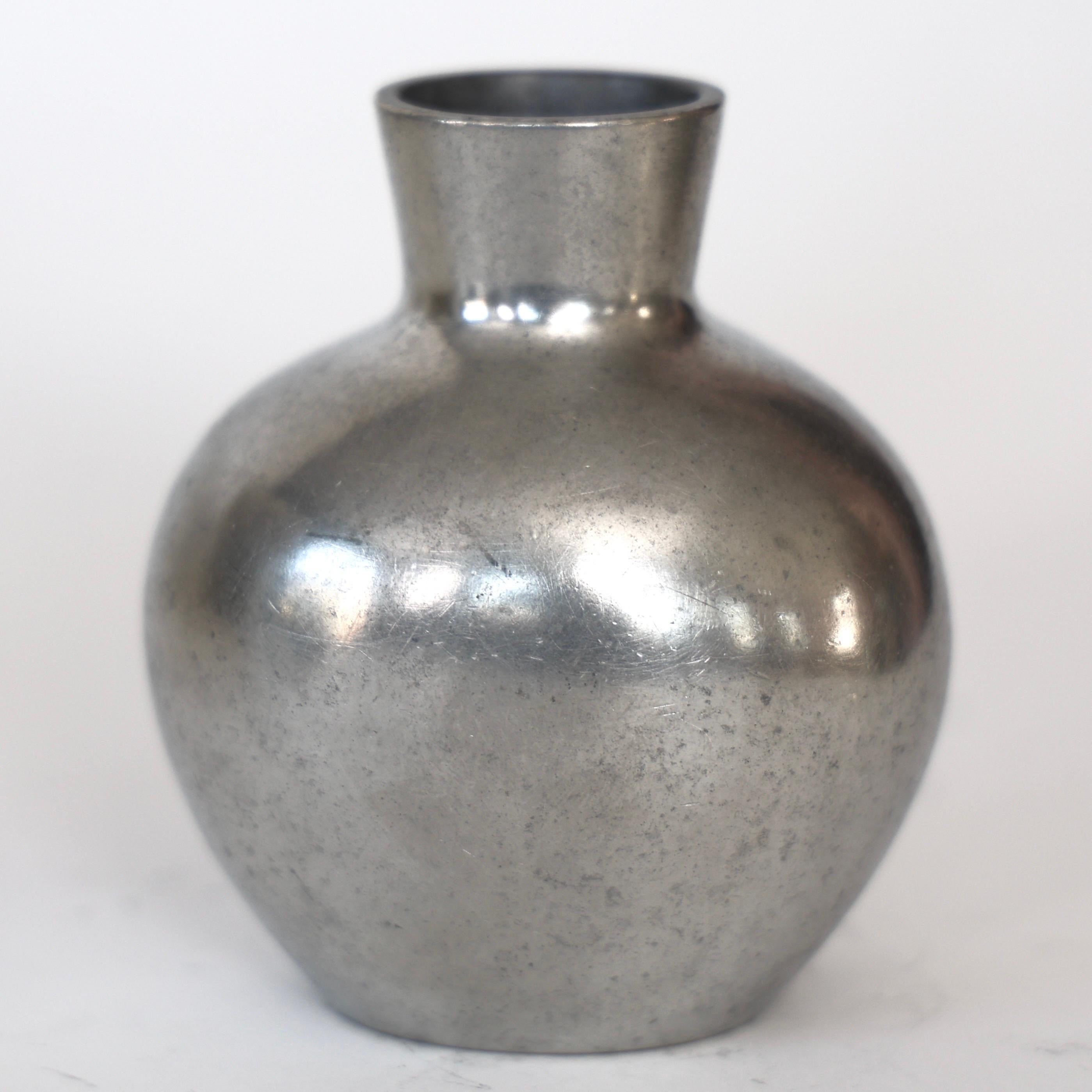 Vaso in peltro di Just Andersen, anni '1920, Danimarca In condizioni discrete in vendita a Værløse, DK