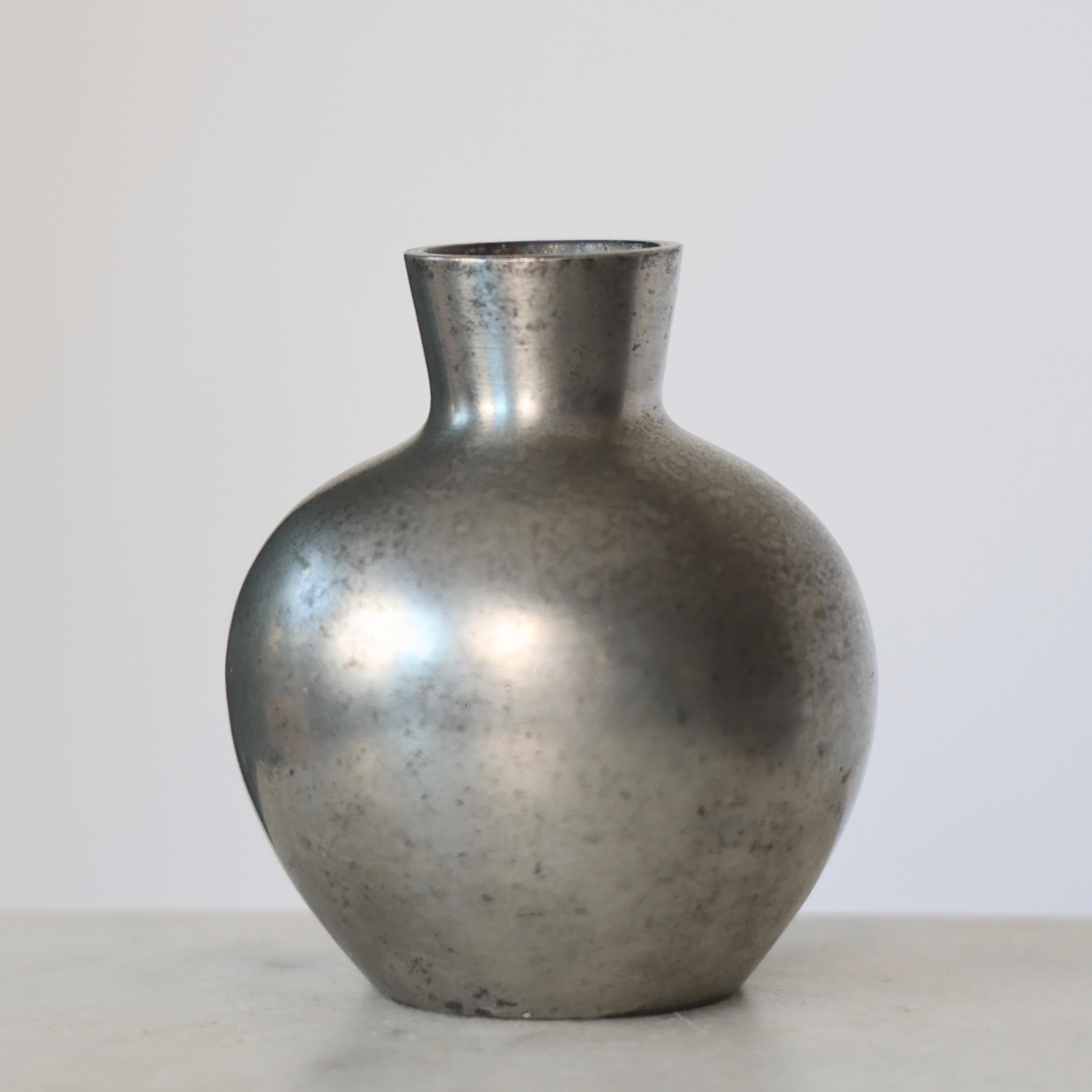 Vaso in peltro di Just Andersen, anni '1920, Danimarca In condizioni discrete in vendita a Værløse, DK