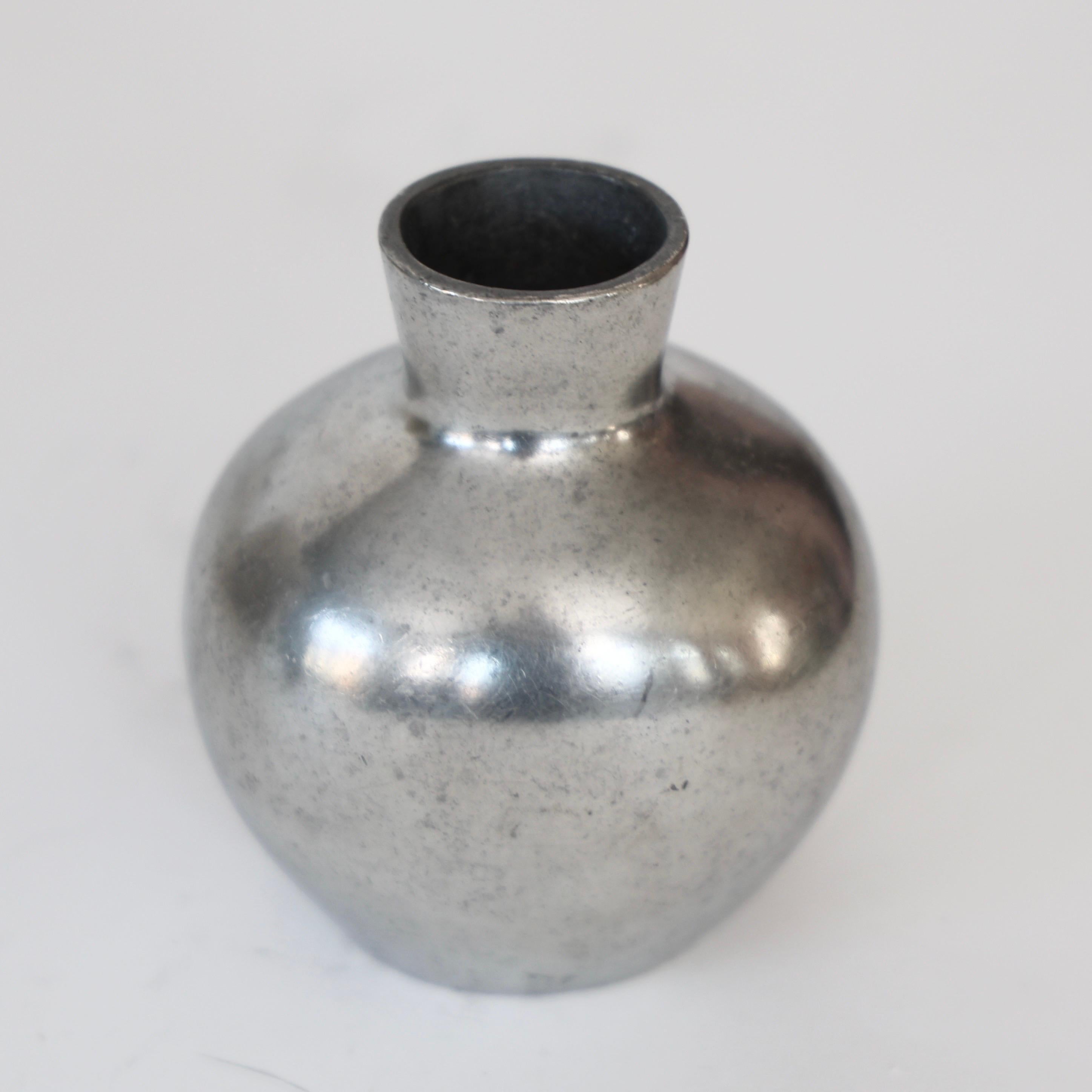 Peltro Vaso in peltro di Just Andersen, anni '1920, Danimarca in vendita