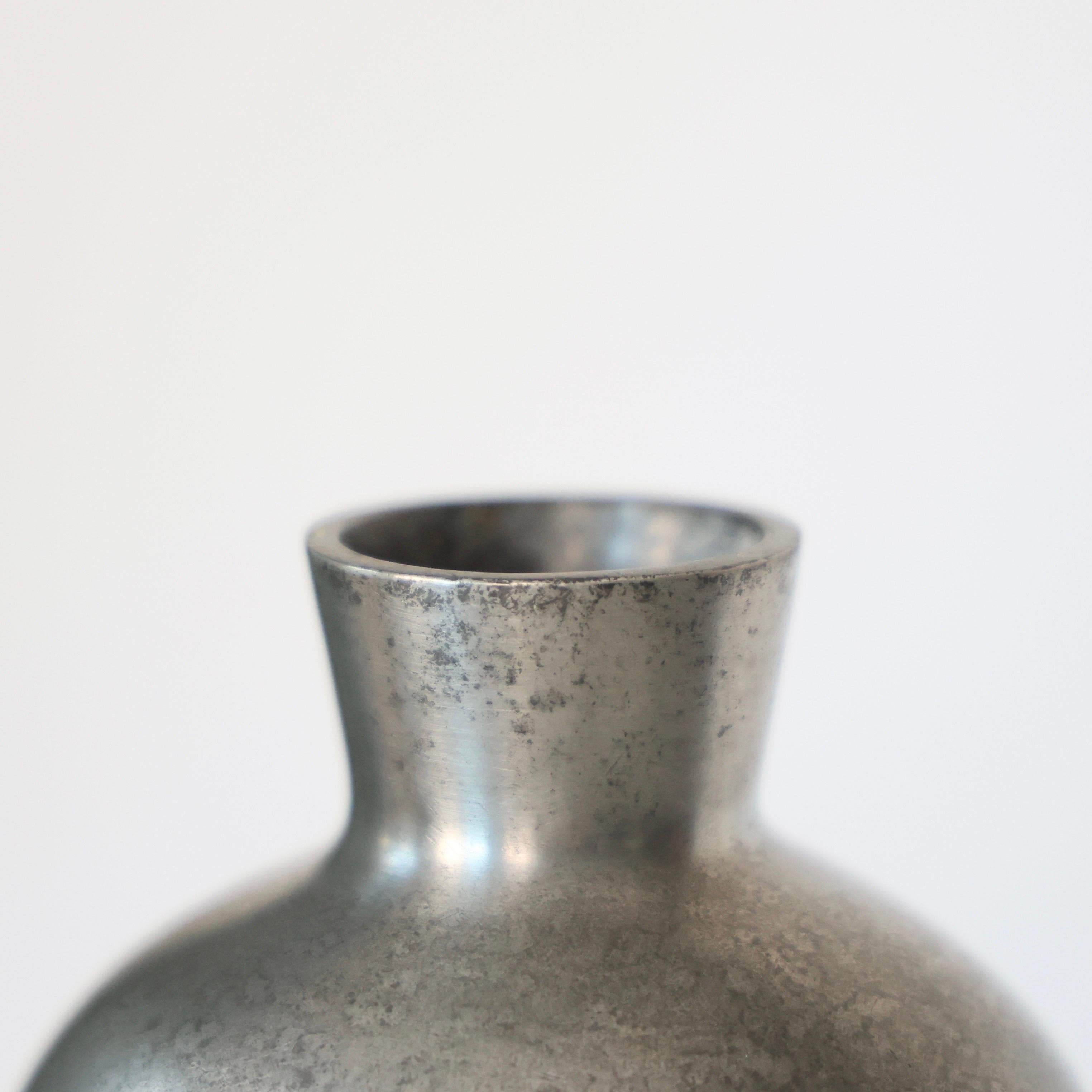 Vaso in peltro di Just Andersen, anni '1920, Danimarca in vendita 1