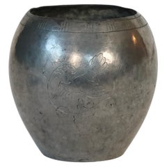 Vase en étain par Just Andersen, années 1920, Danemark
