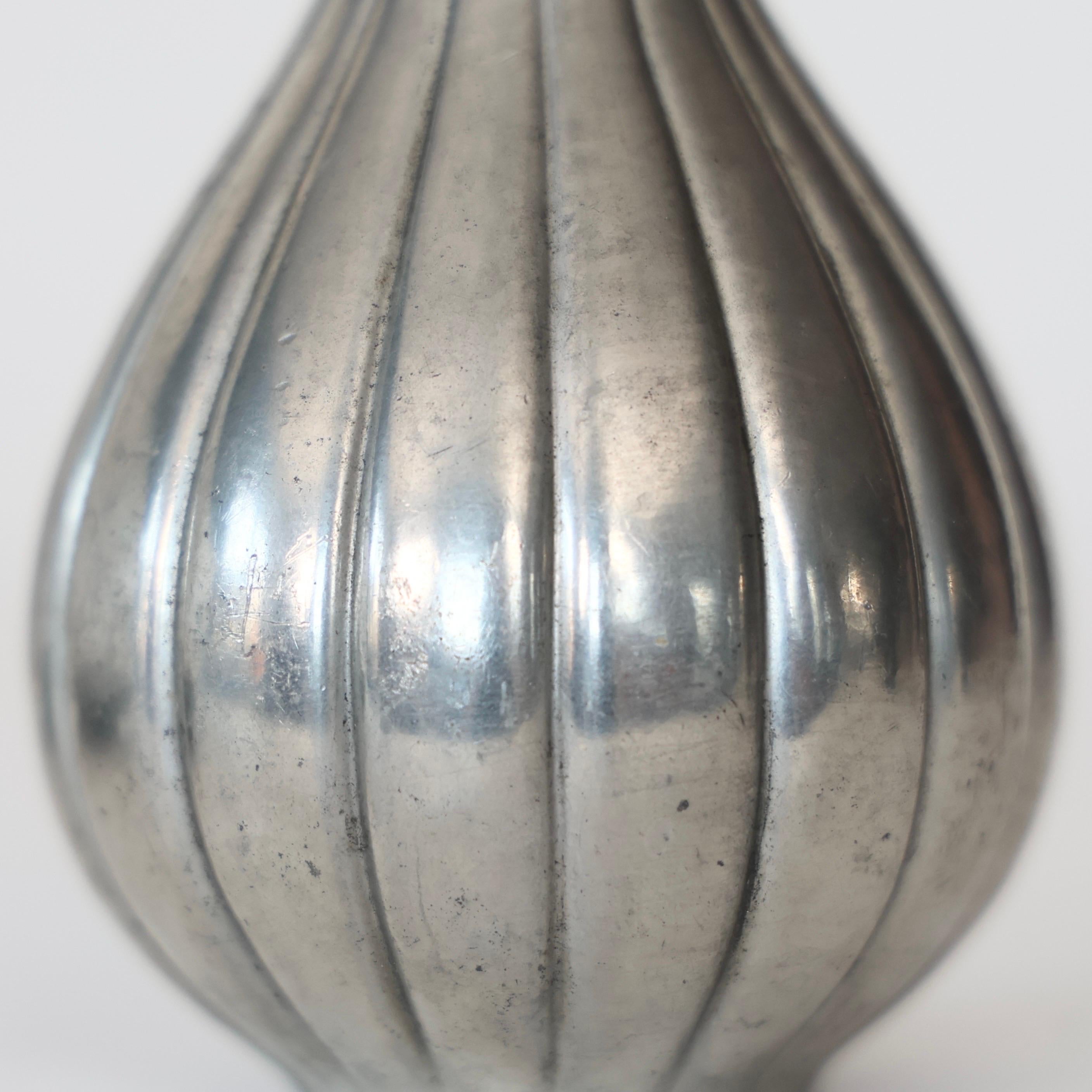 Vaso in peltro di Just Andersen, anni '1950, Danimarca in vendita 4