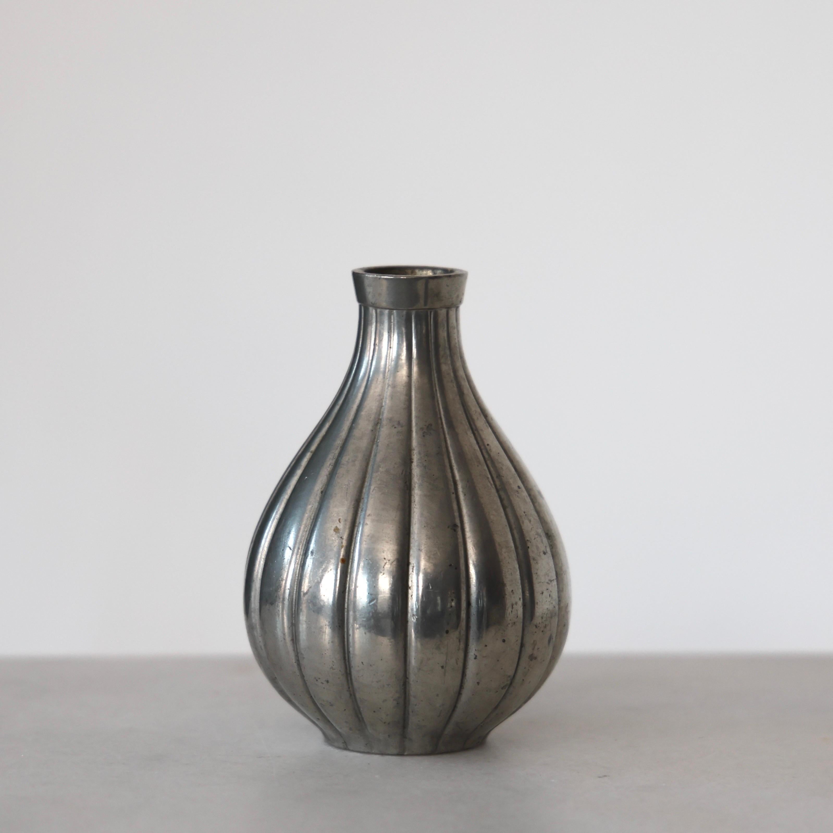 Metallo Vaso in peltro di Just Andersen, anni '1950, Danimarca in vendita